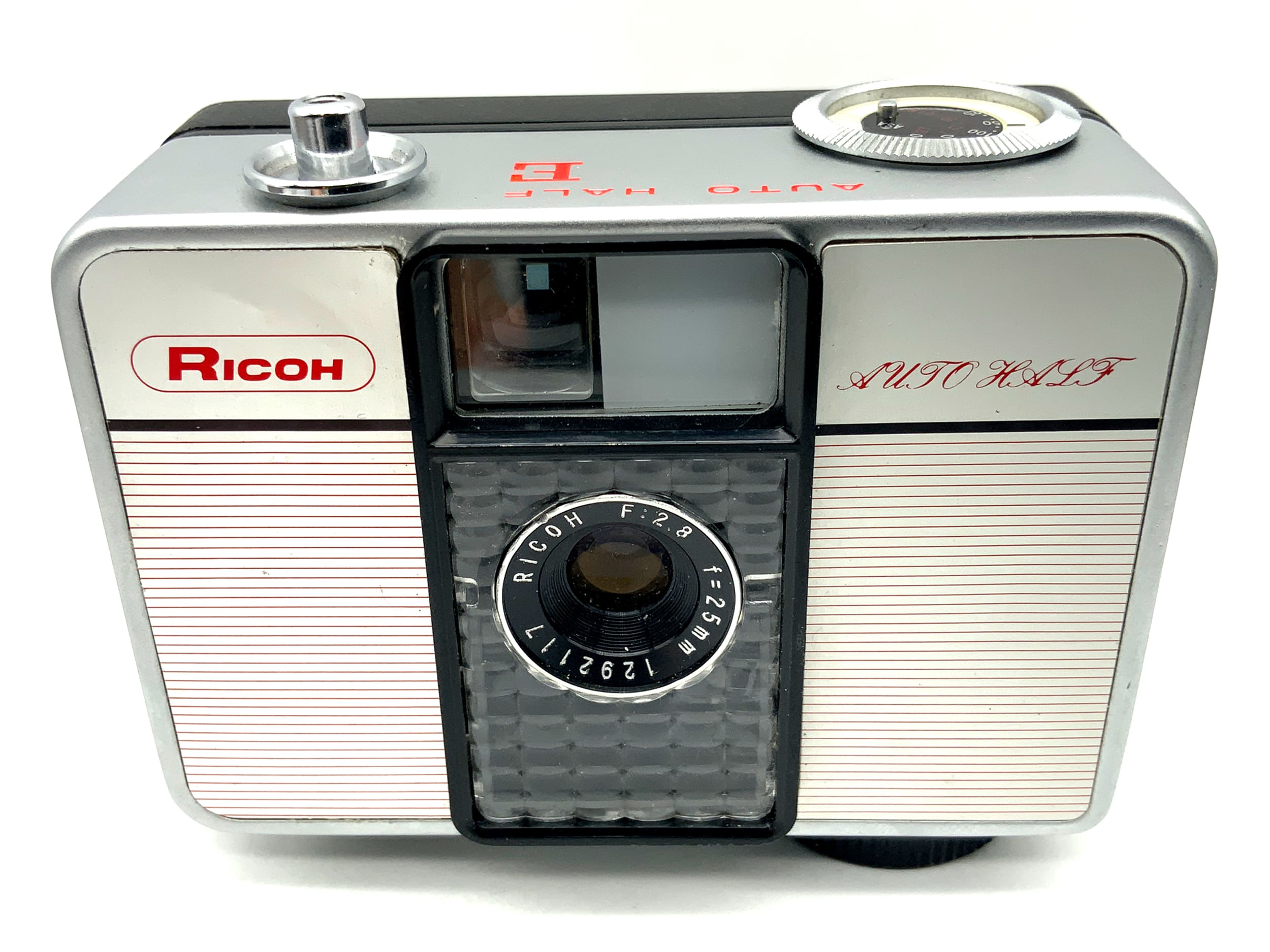 Ricoh Auto Half E viewfinder camera with 25mm 1:2.8 half-frame camera, analog camera