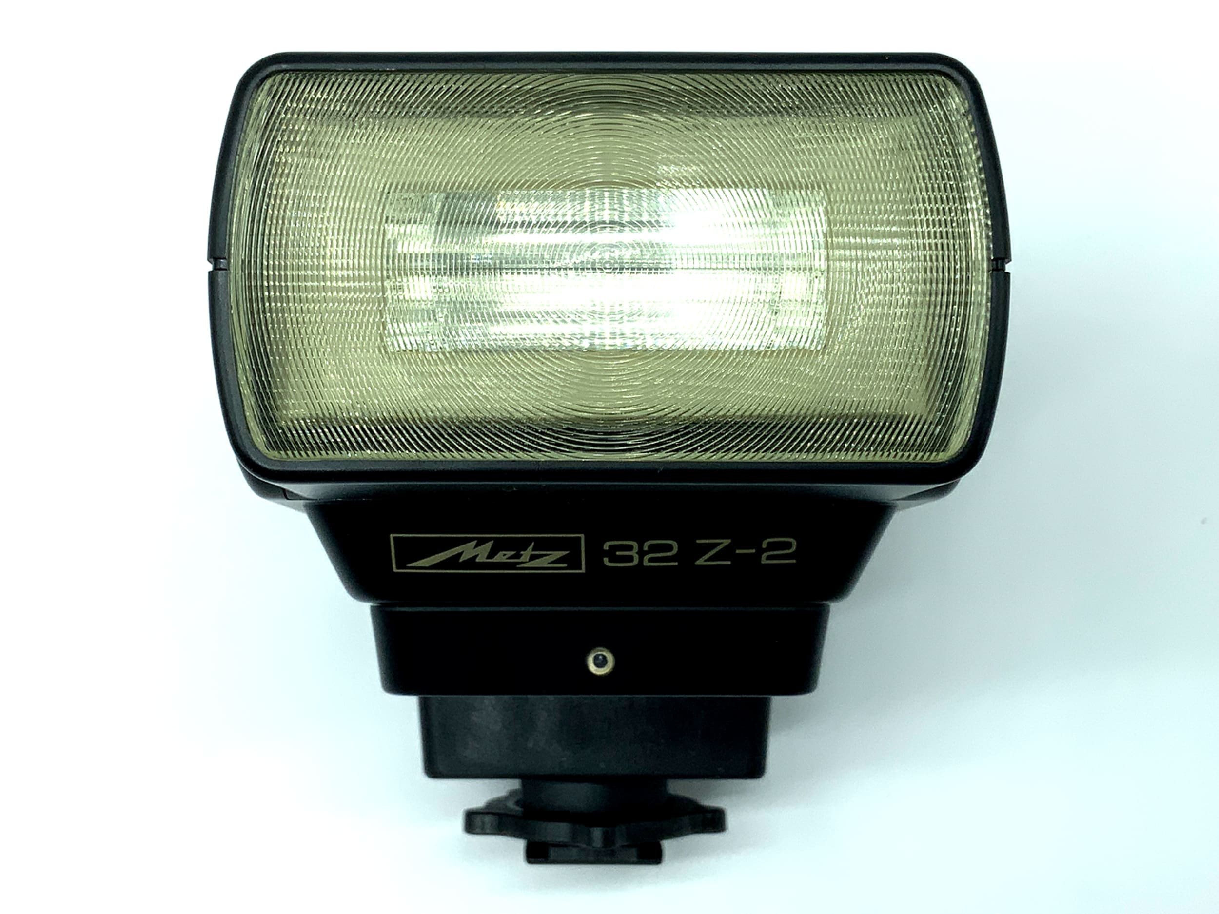 Flash Metz 32 Z-2 SCA 331 pour appareils photo Minolta modèles X