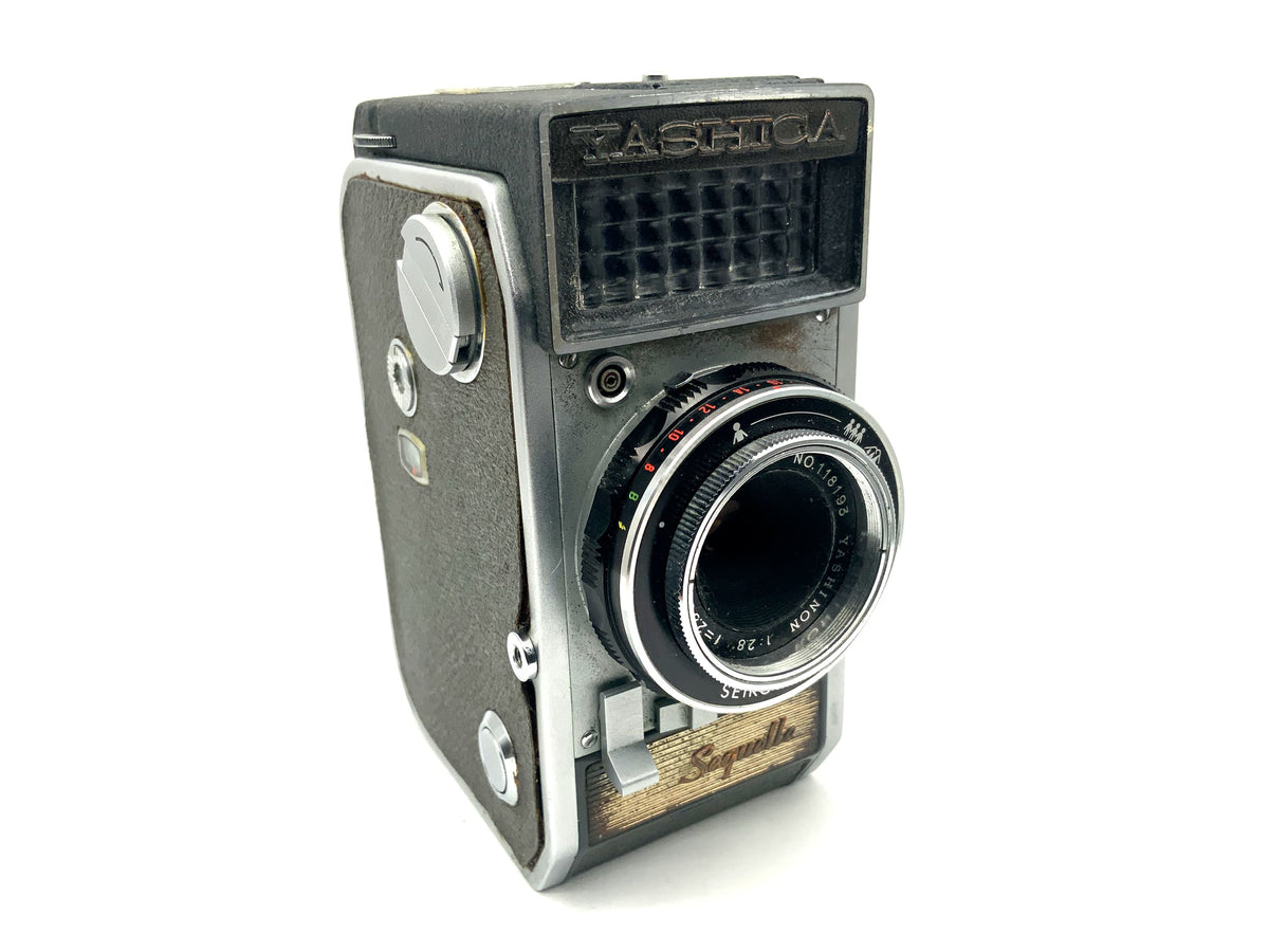 Appareil photo Yashica Sequelle à viseur avec objectif Yashinon 28 mm 1:2,8 demi-format