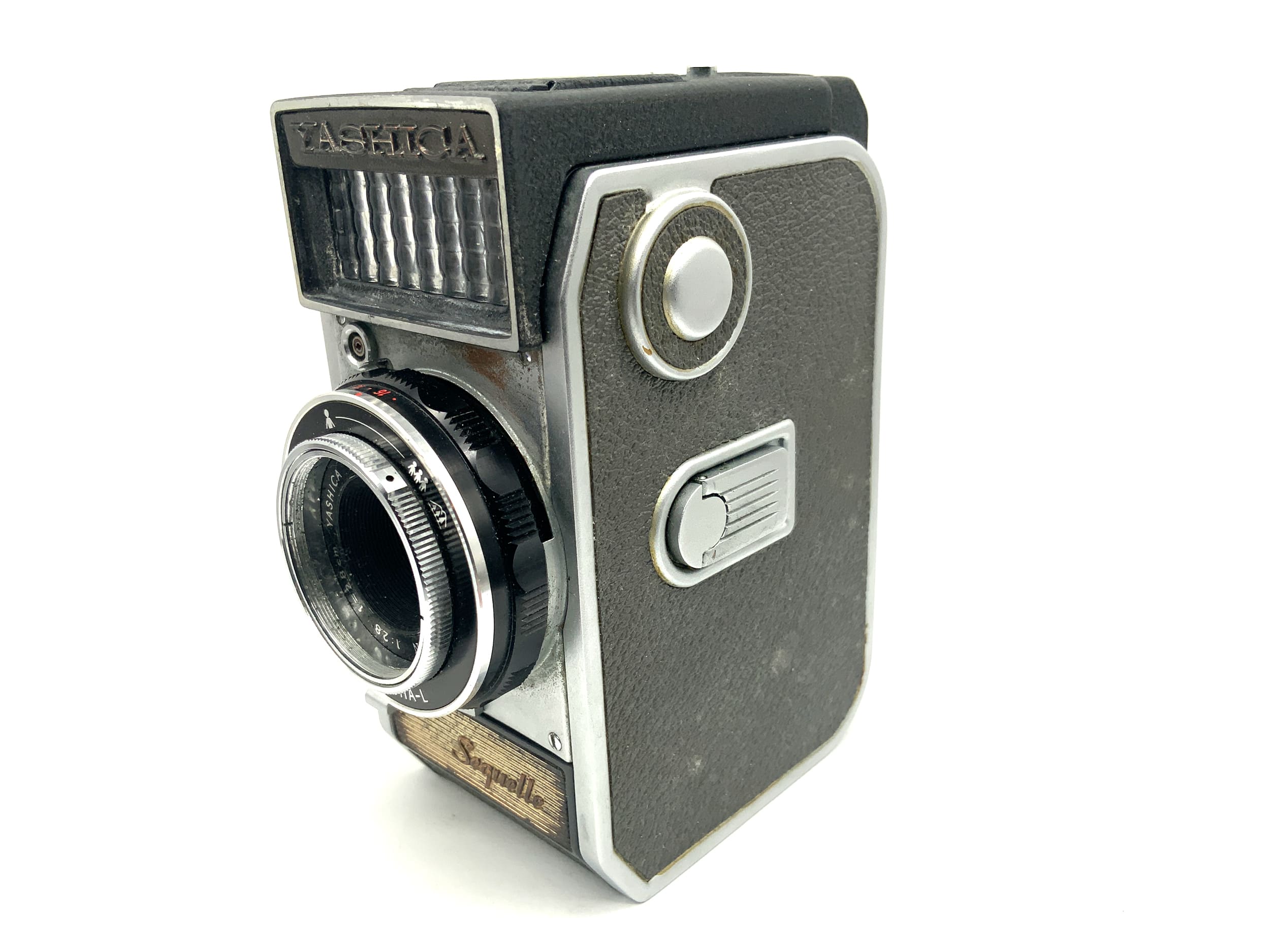 Appareil photo Yashica Sequelle à viseur avec objectif Yashinon 28 mm 1:2,8 demi-format