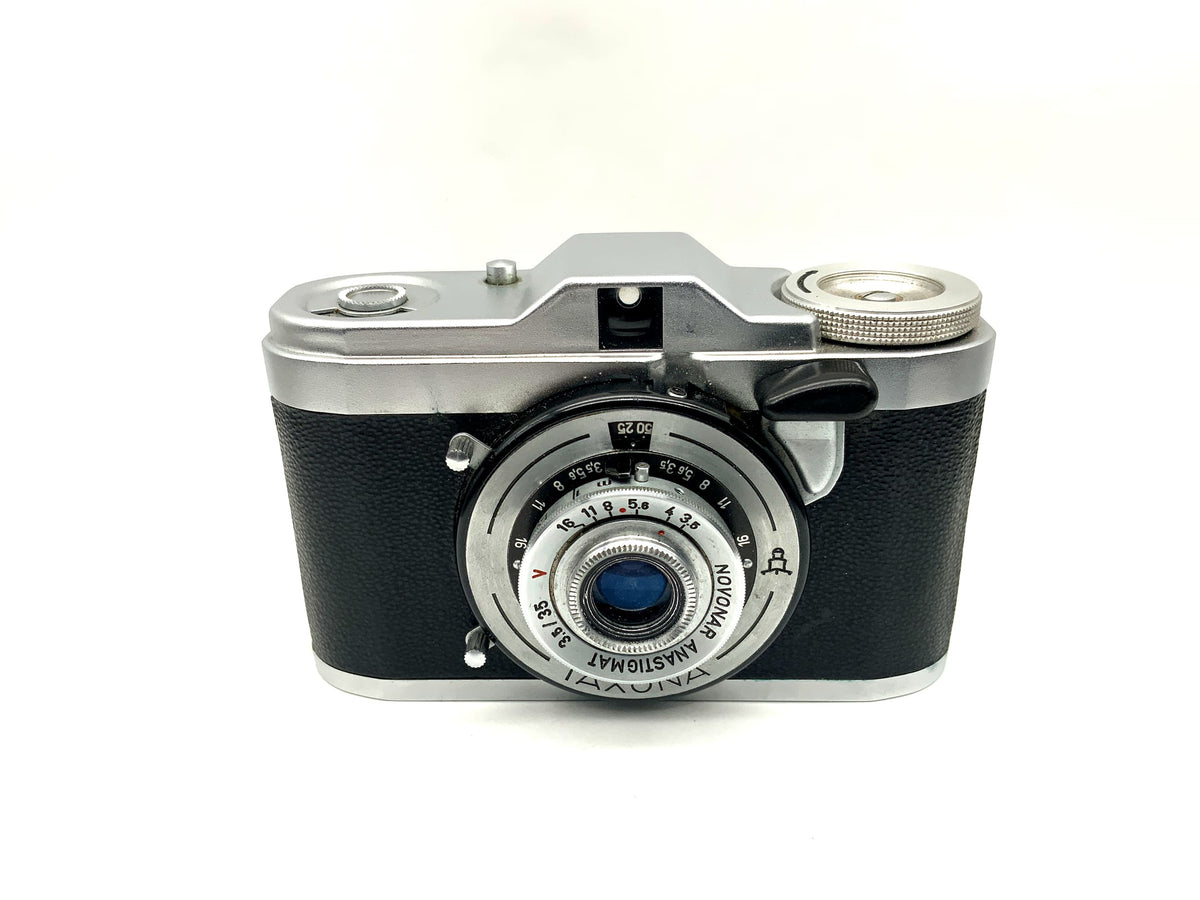Appareil photo Pentacon Taxona à visée directe avec objectif Novar Anastigmat 35 mm f/3,5 rouge V Vebur