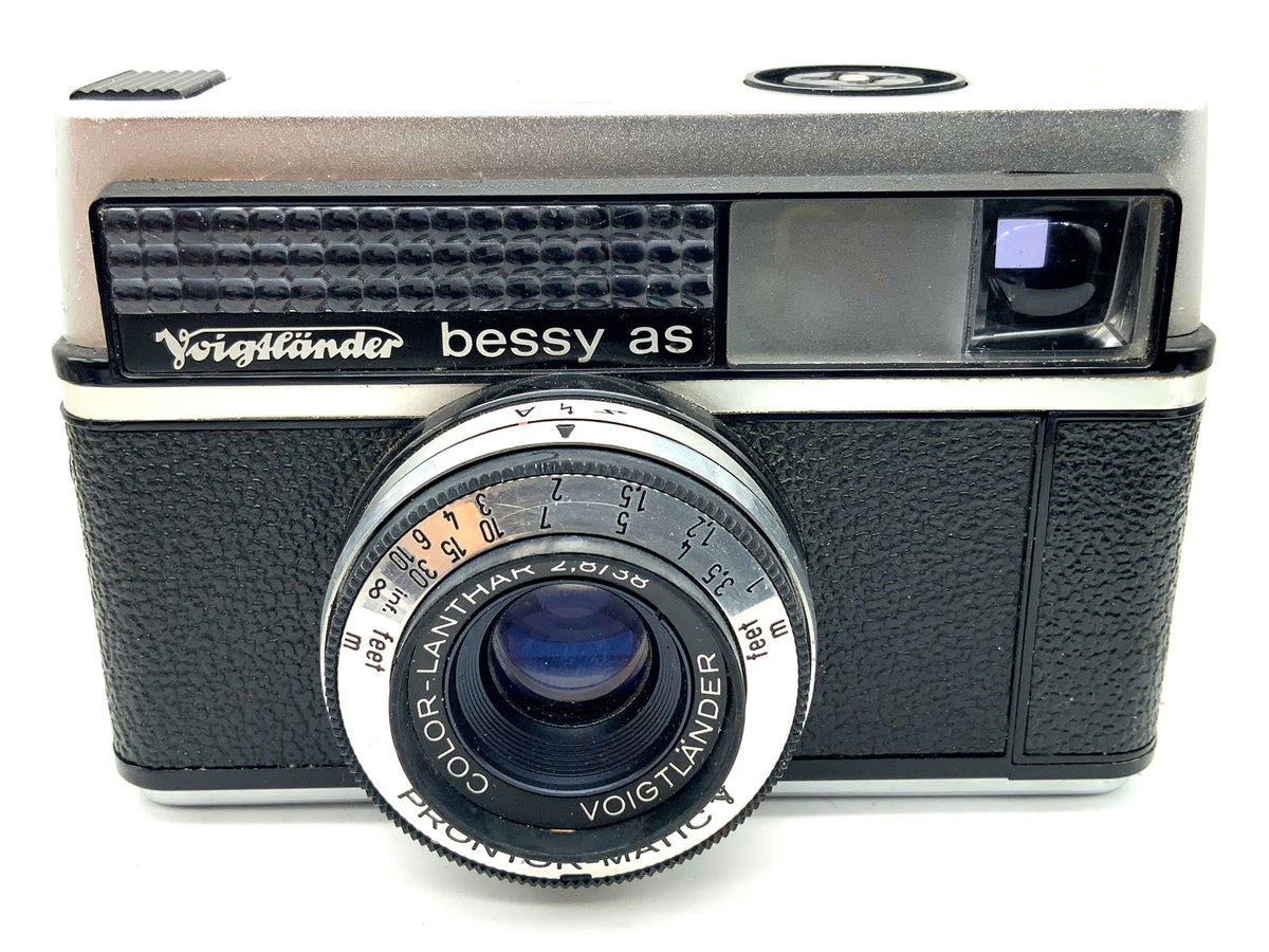 Voigtländer bessy comme caméra à viseur avec Color-Lanthar 2.8/38 Prontor-Matic
