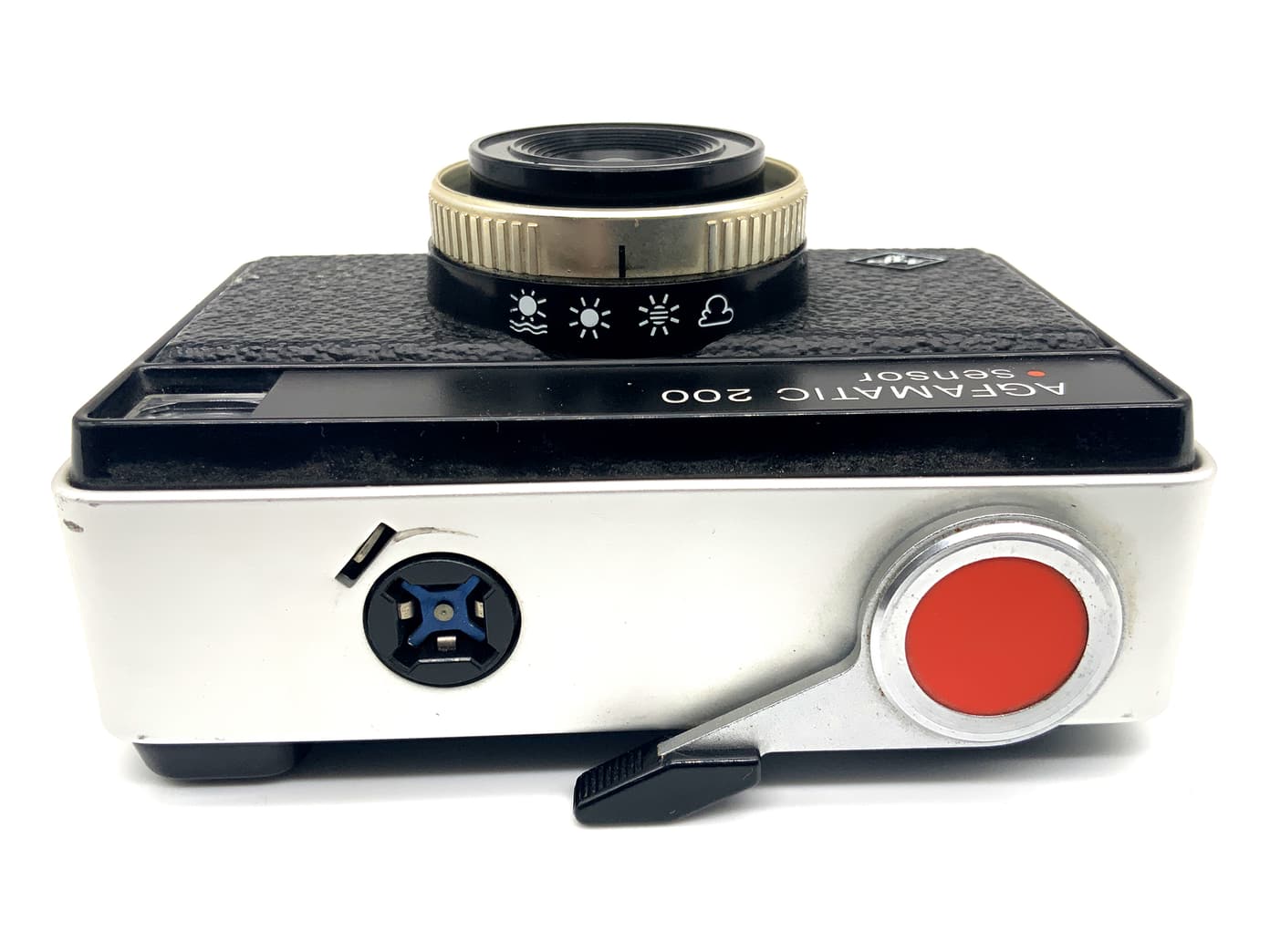 Agfa Agfamatic 200 Sensor viewfinder camera with Color-Agnar analog camera