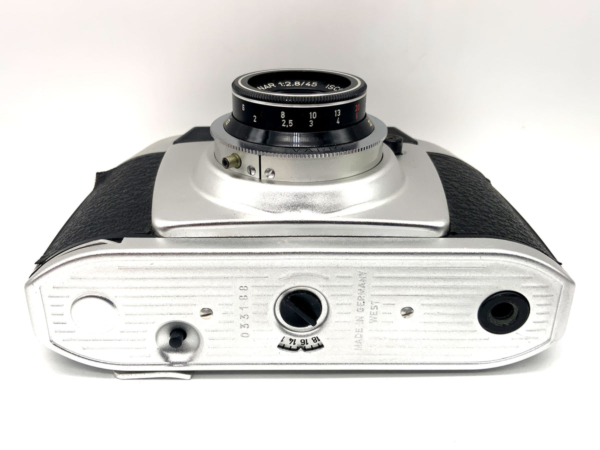 Balda Baldinette II viewfinder camera with Color-Isconar 1:2.8/45 Vario analog camera