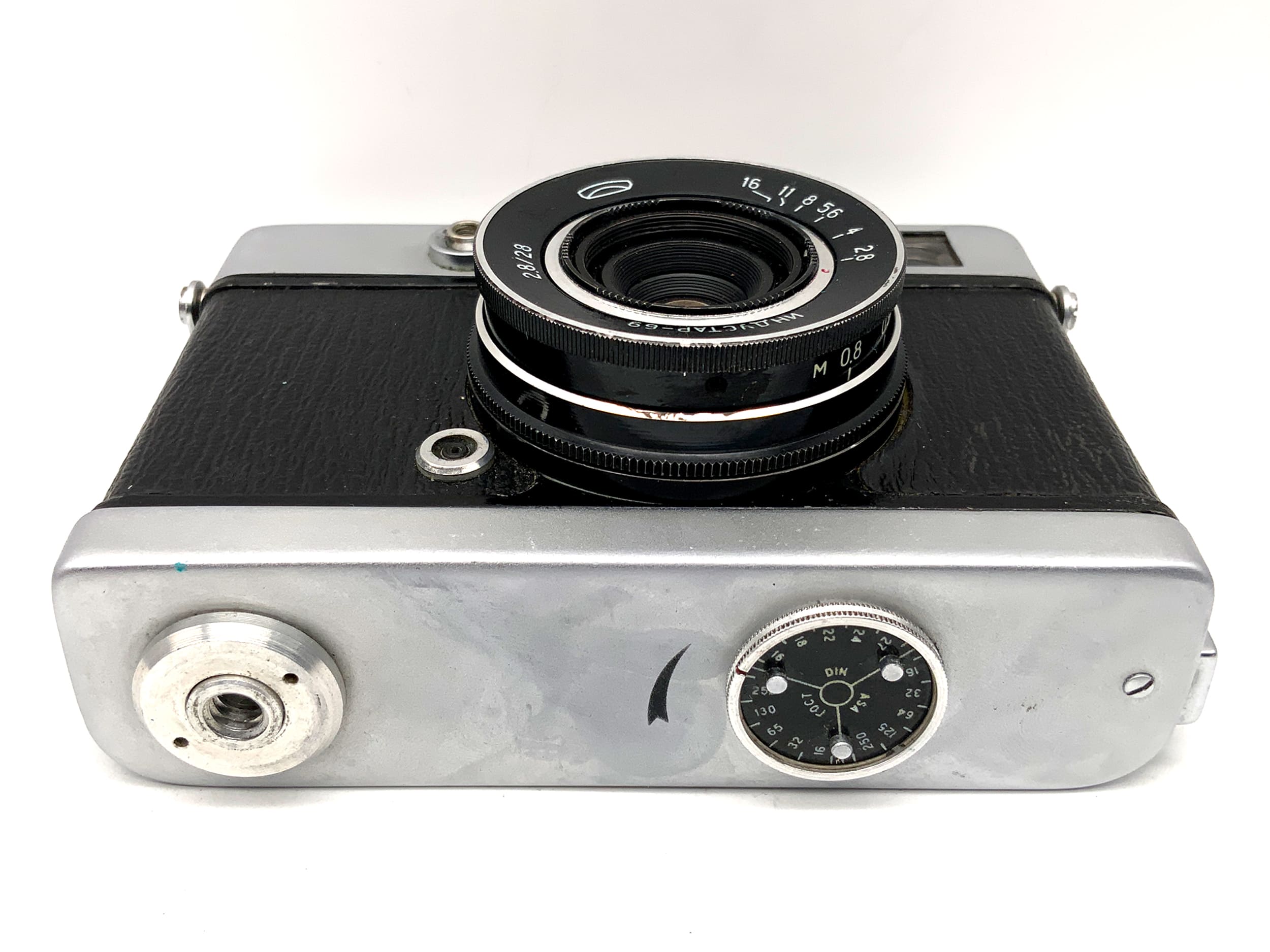 Caméra à viseur Chaika II, Industar-69 2.8/28, caméra demi-cadre Möwe II