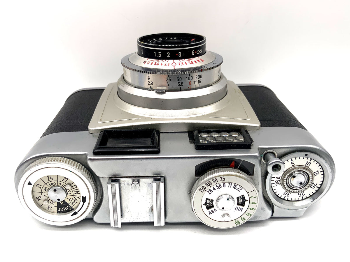 Franka Frankarette viewfinder camera with Ennagon 1:2.8/45 red C Pronto analog camera