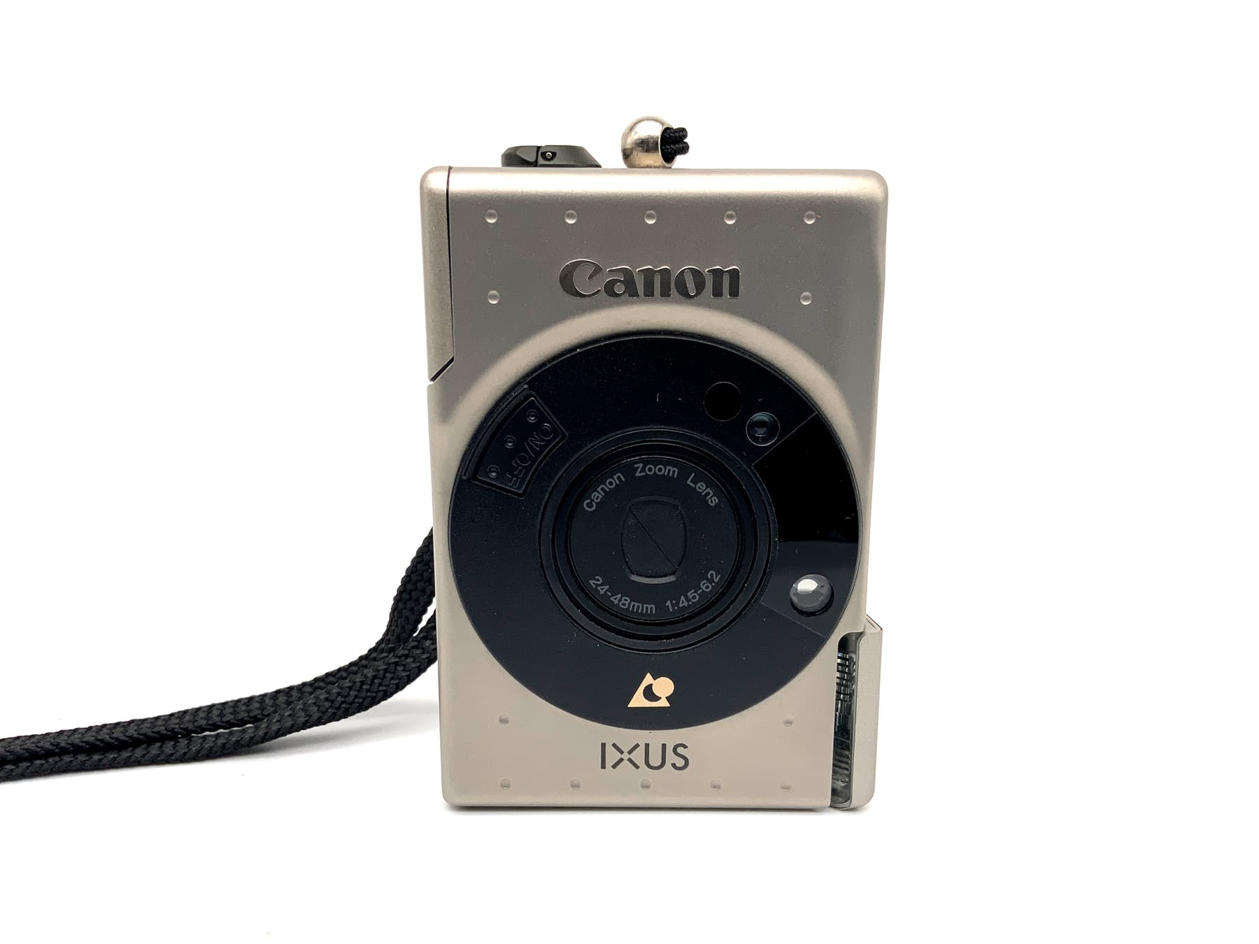 Appareil photo compact Canon Ixus Point&amp;Shoot avec objectif 24-48 mm 1:4.5-6.2 (appareil photo argentique)