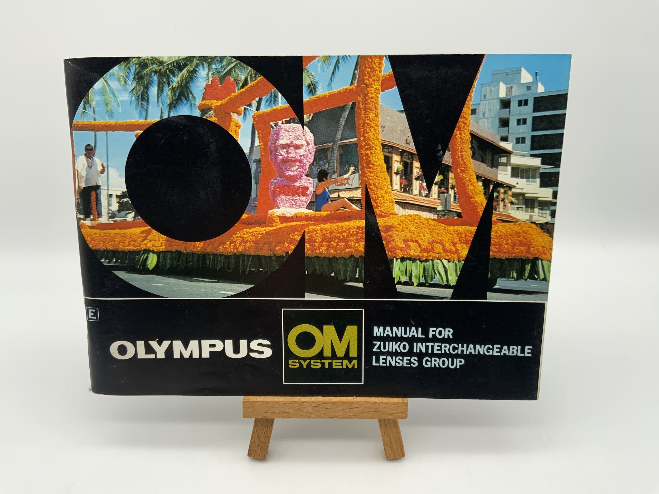 Manuel d'utilisation du groupe d'objectifs interchangeables Olympus Zuiko (anglais)