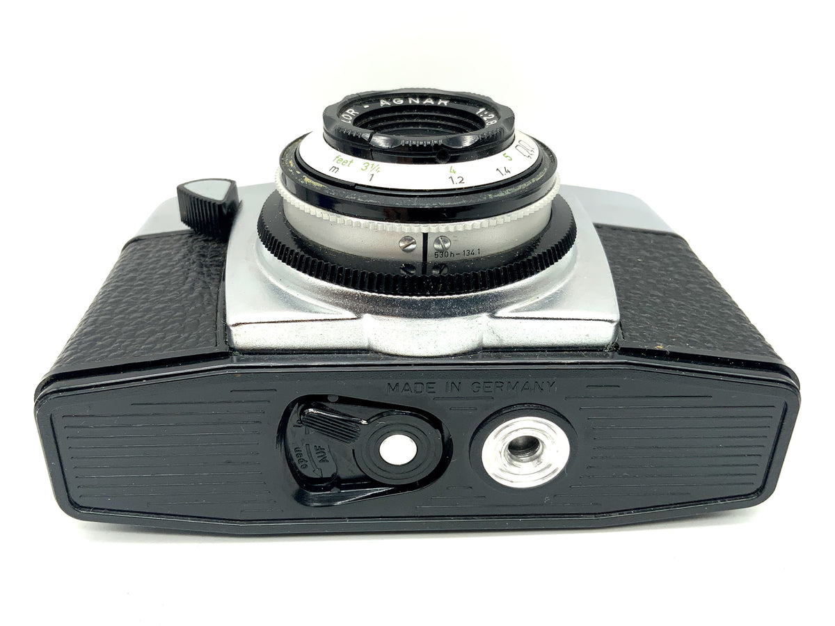 Agfa Silette I viewfinder camera with Color-Agnar 1:2.8/45 compact camera analog camera