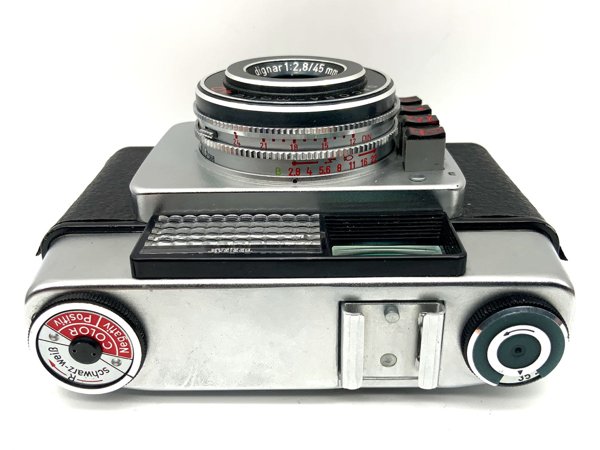 Dacora Matic 4D viewfinder camera with dignar 1:2.8/45mm Prontor-Lux analog camera
