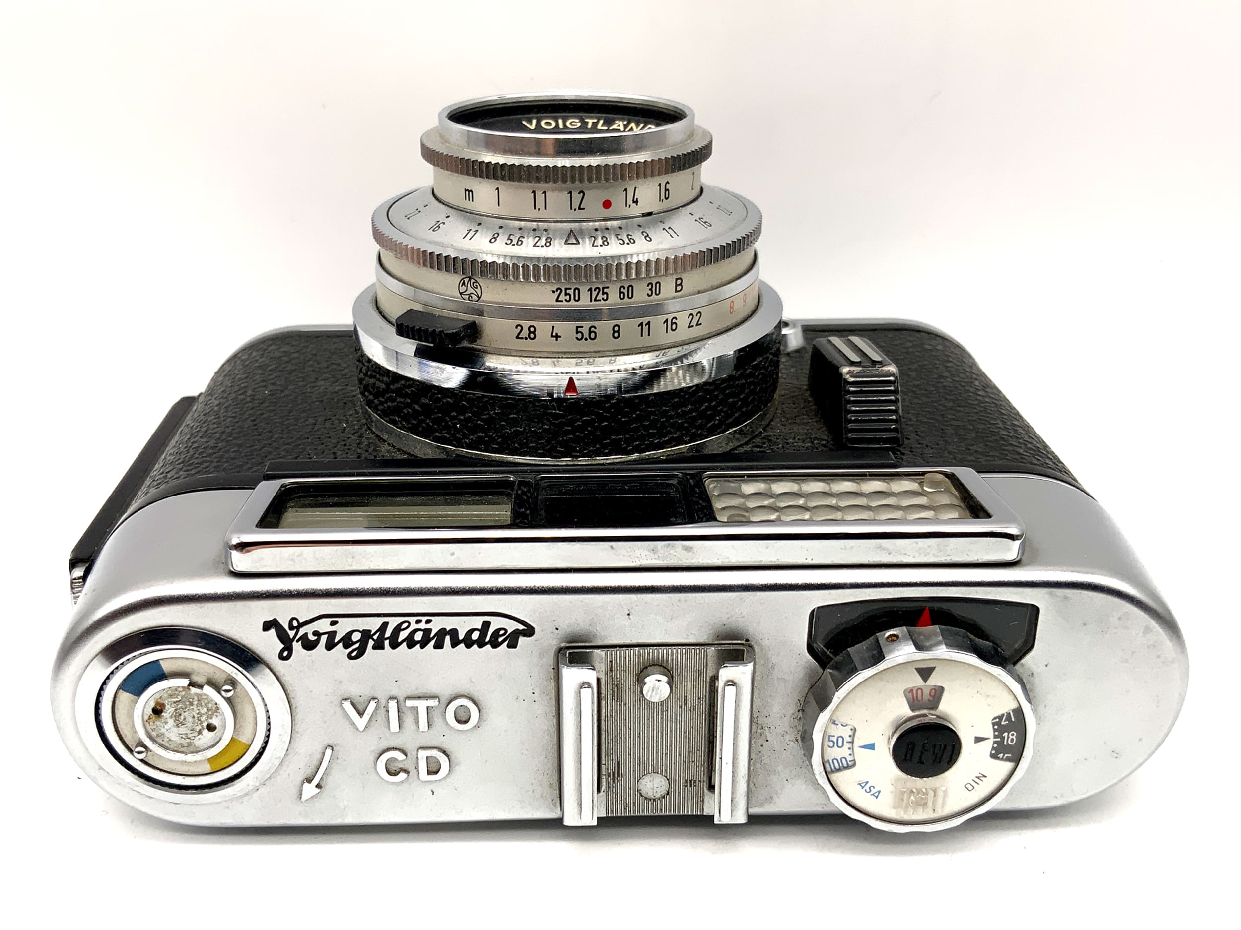 Appareil photo à viseur Voigtländer Vito CD avec objectif Lanthar 2.8/50 Prontor 250 S ! Posemètre défectueux !