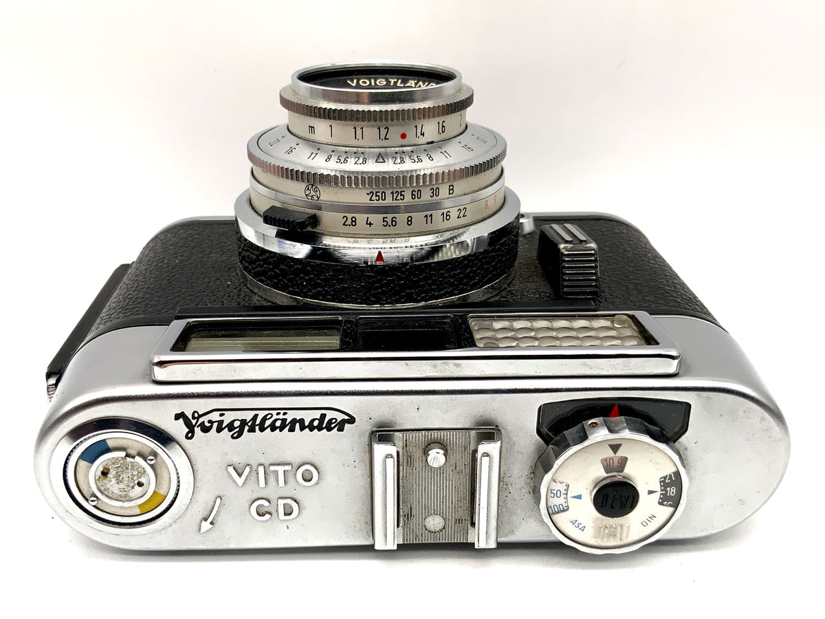 Voigtländer Vito CD viewfinder camera with Lanthar 2.8/50 Prontor 250 S lens! Light meter defective!