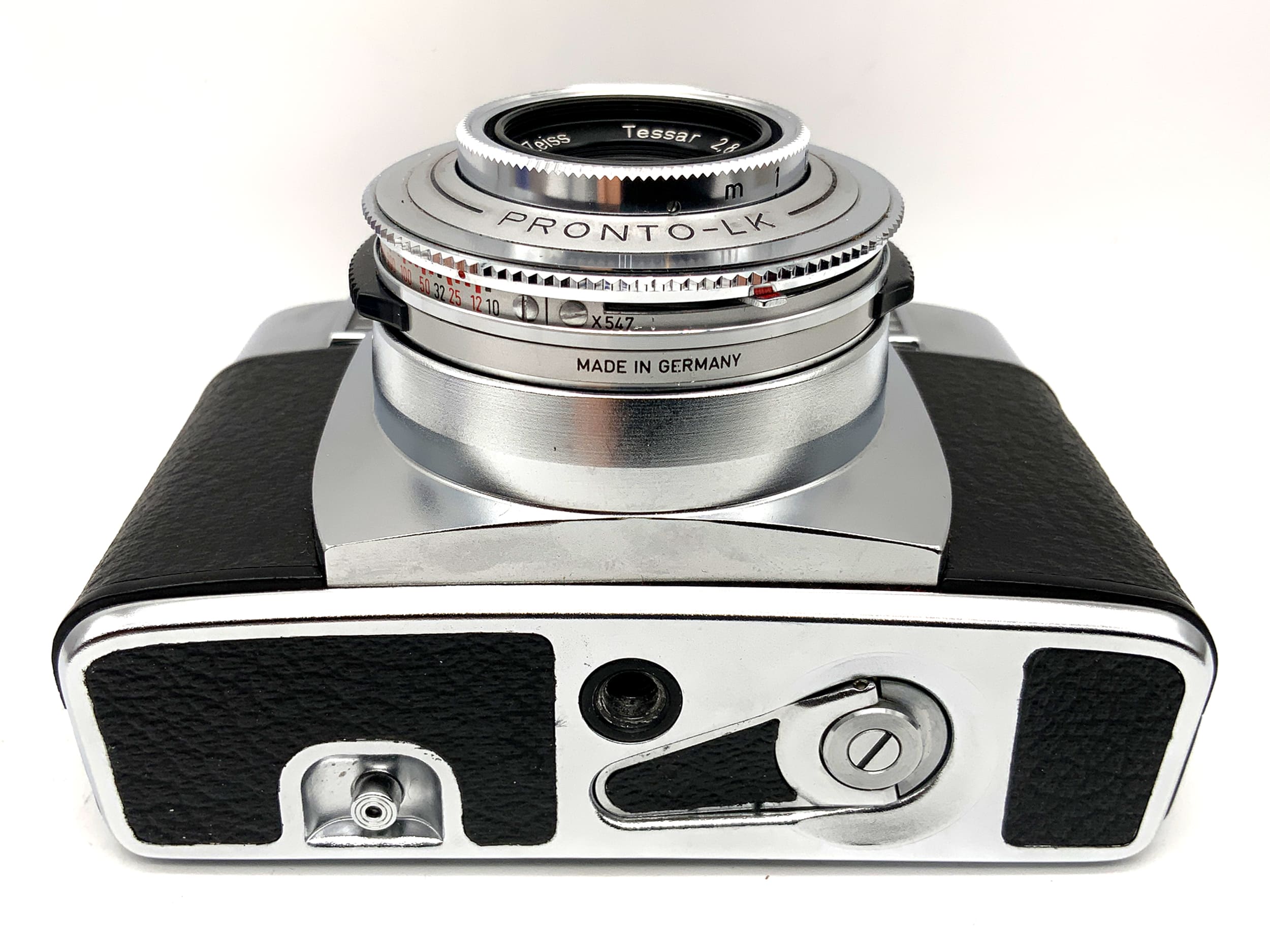 Zeiss Ikon Contessa LK rangefinder camera with Tessar 1:2.8/50 Pronto-LK lens! Light meter defective!