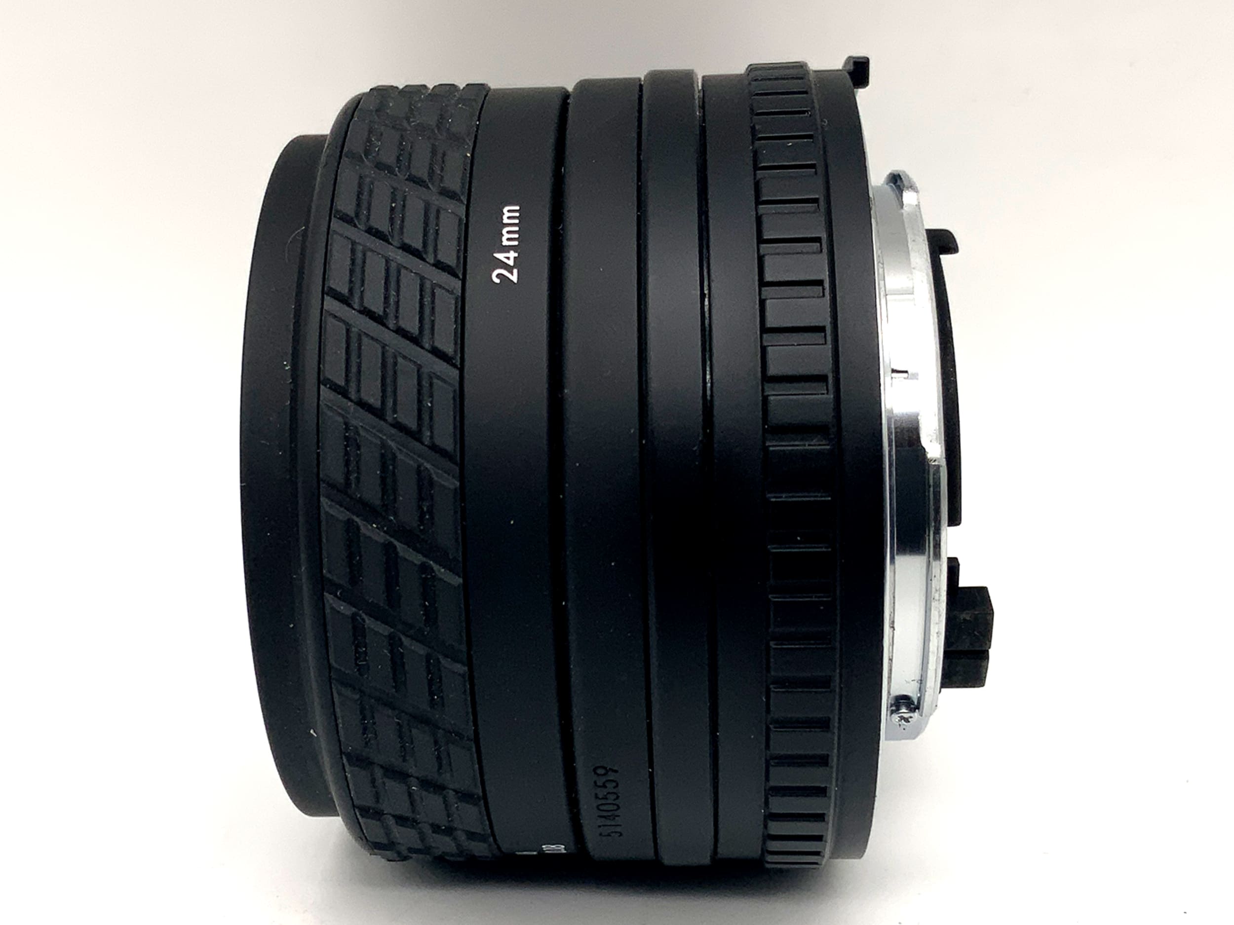 Sigma 24mm 1:2.8 Lens Ai-S Super-Wide II Multi-Coated (Nikon F)