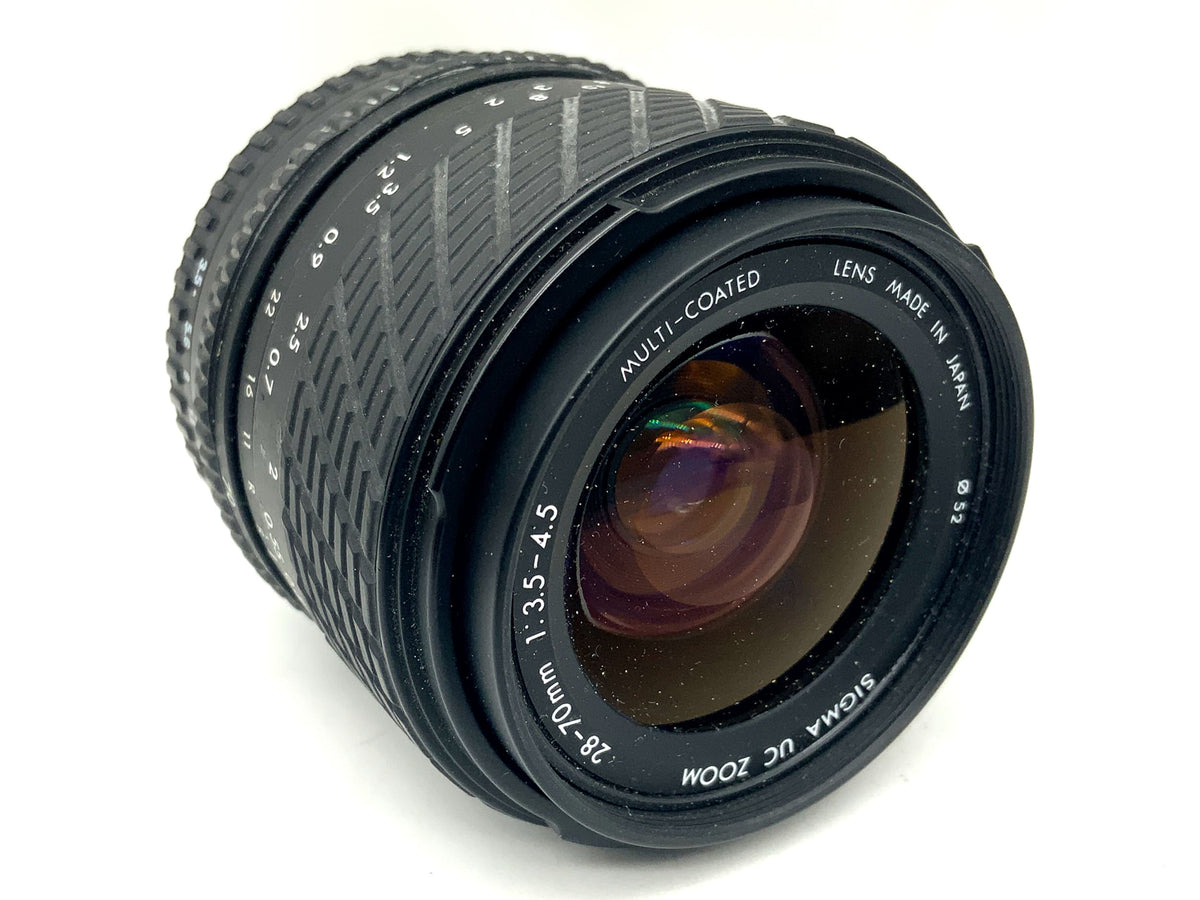 Objectif Sigma 28-70mm 1:3.5-4.5 UC Zoom Multi Coated (Yashica/Contax)