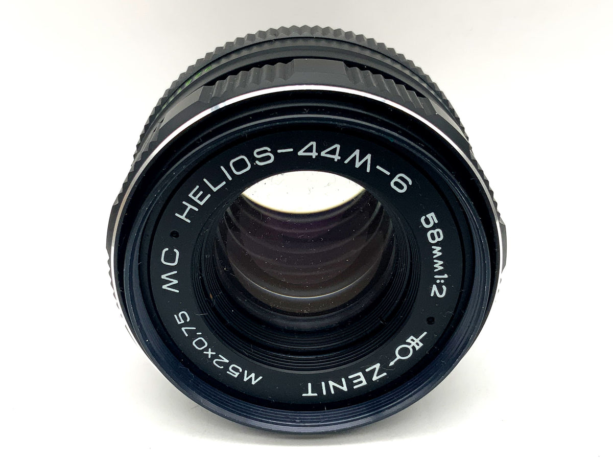 Zenit 58mm 1:2 lens Helios-44M-6 M52x0.75 prime lens (M42)