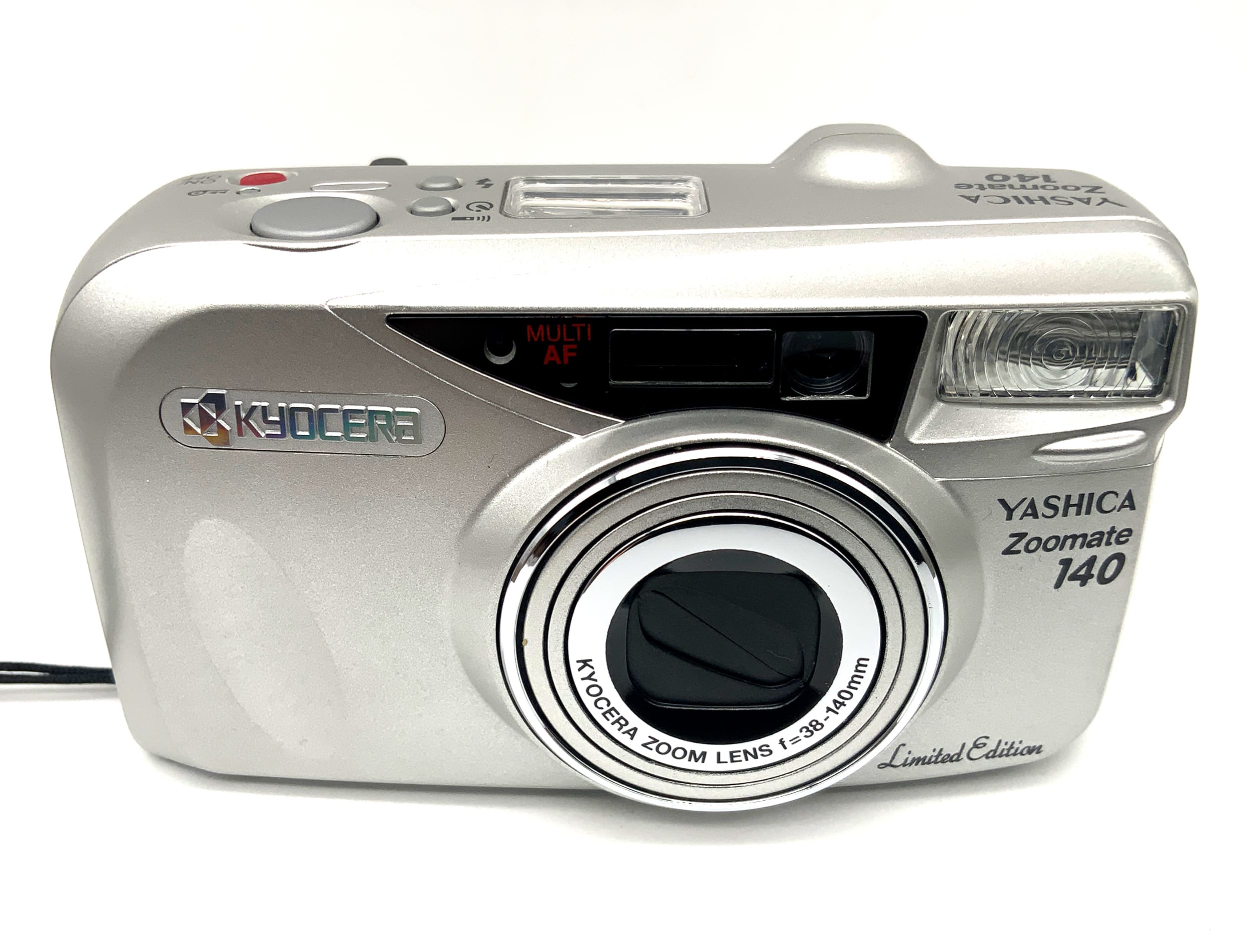 Appareil photo analogique Yashica Zoomate 140 Point&amp;Shoot avec objectif zoom f=38-140 mm