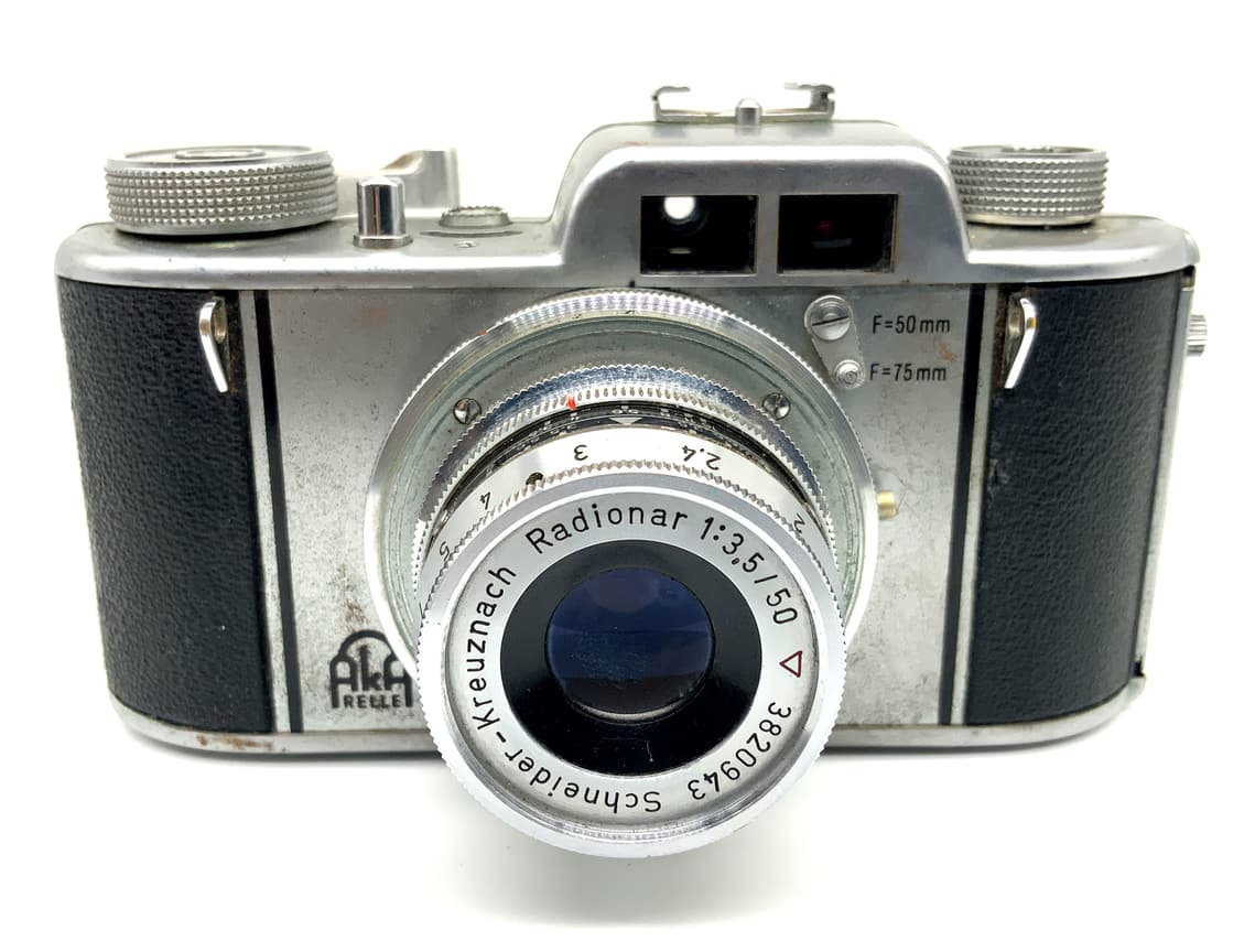 Aka Akarelle Sucherkamera mit Radionar 50mm 1:3.5 Kompaktkamera Analogkamera