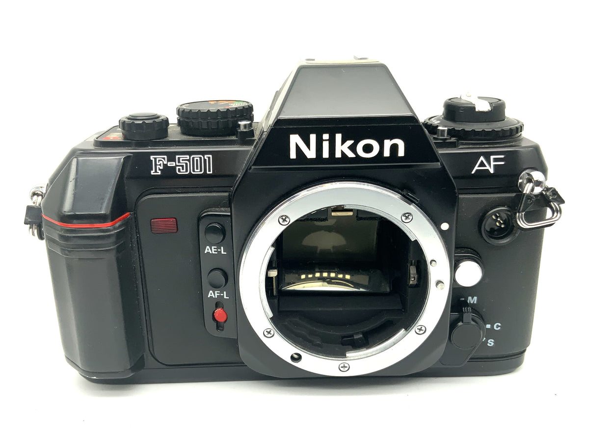 Boîtier d'appareil photo reflex argentique Nikon F-501 SLR 35 mm (Nikon AF)
