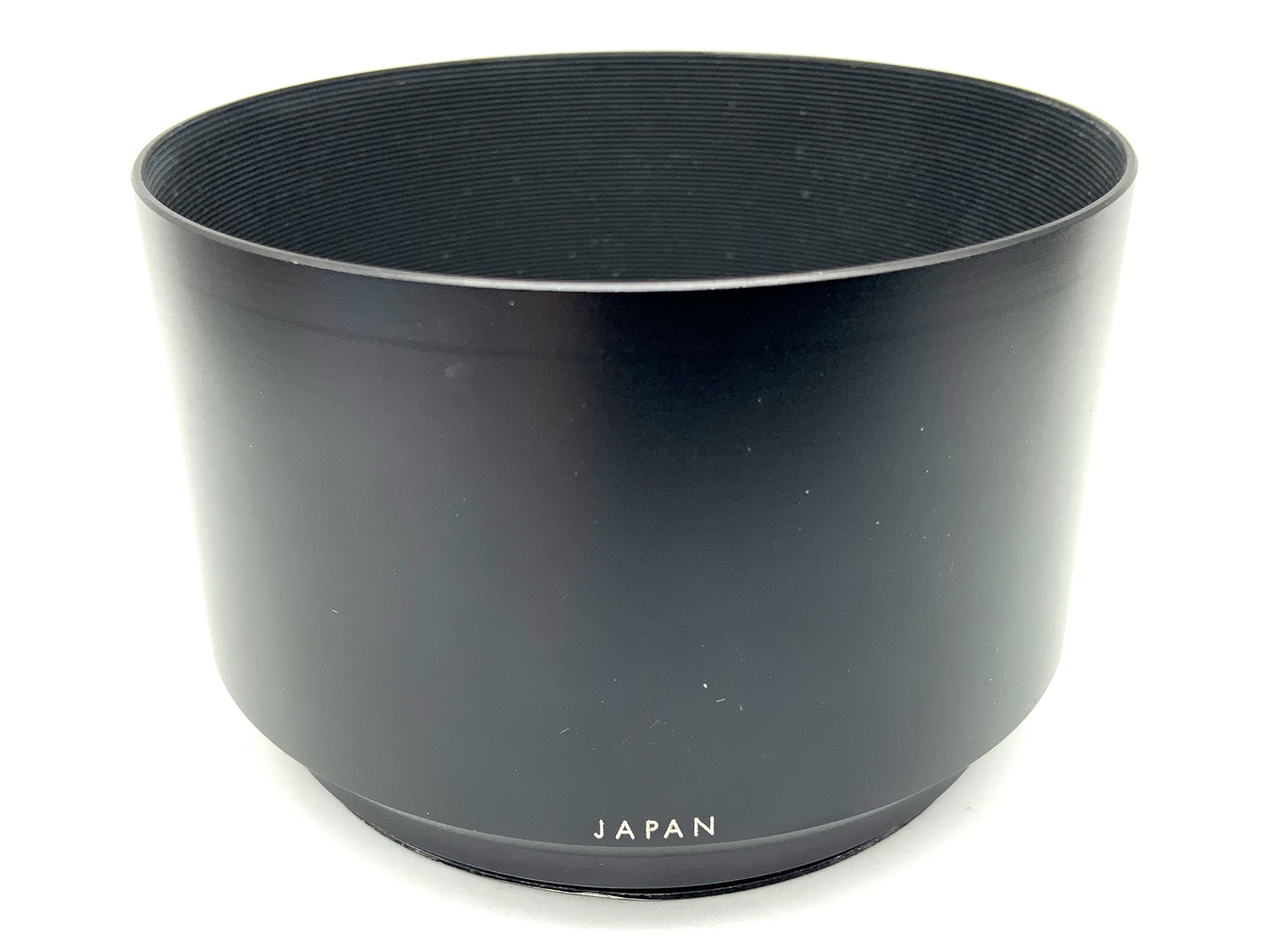 Miranda 200mm 1:3.5 lens hood