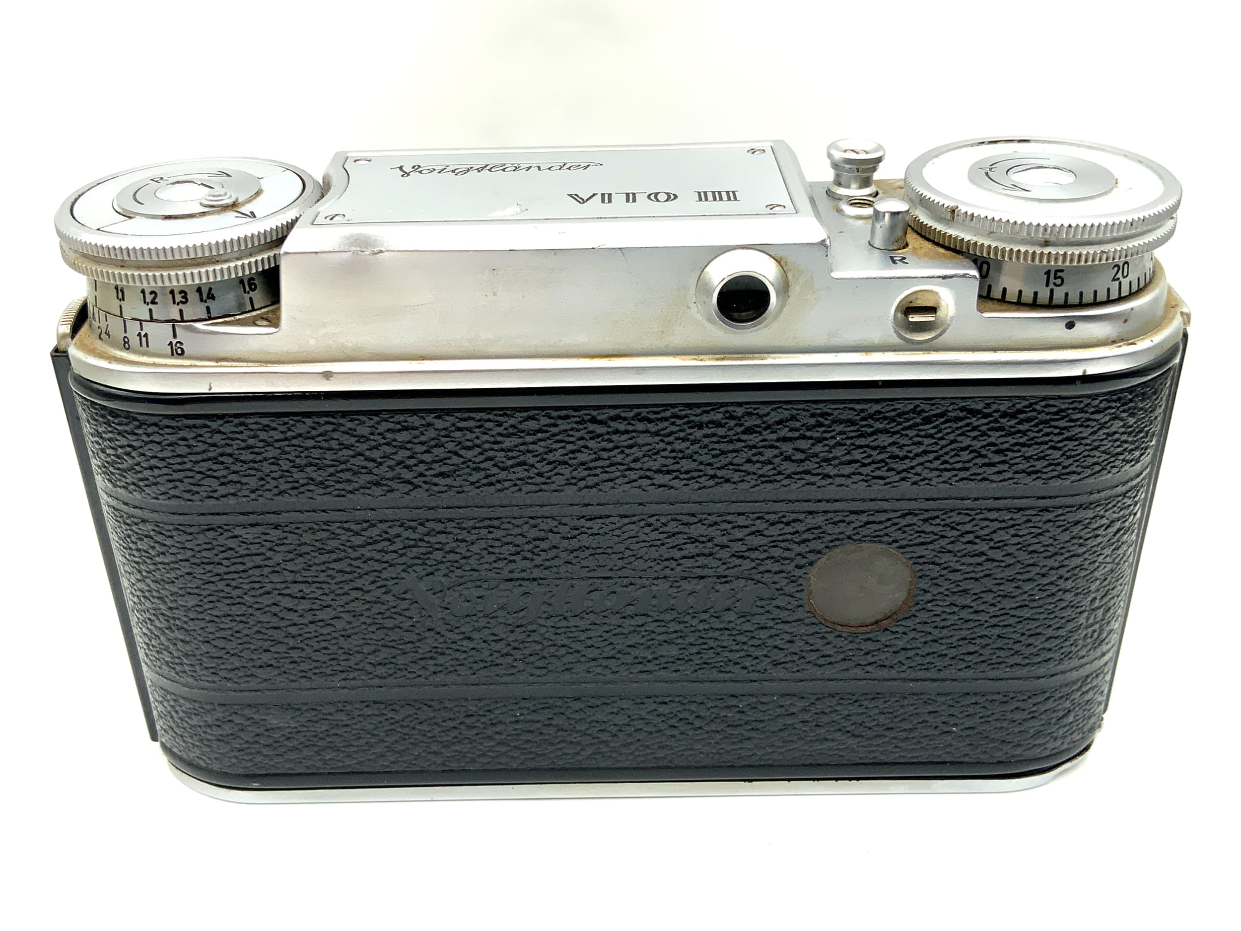 Voigtländer Vito III folding camera with Ultron 1:2 50mm Compur Rapid lens + bag