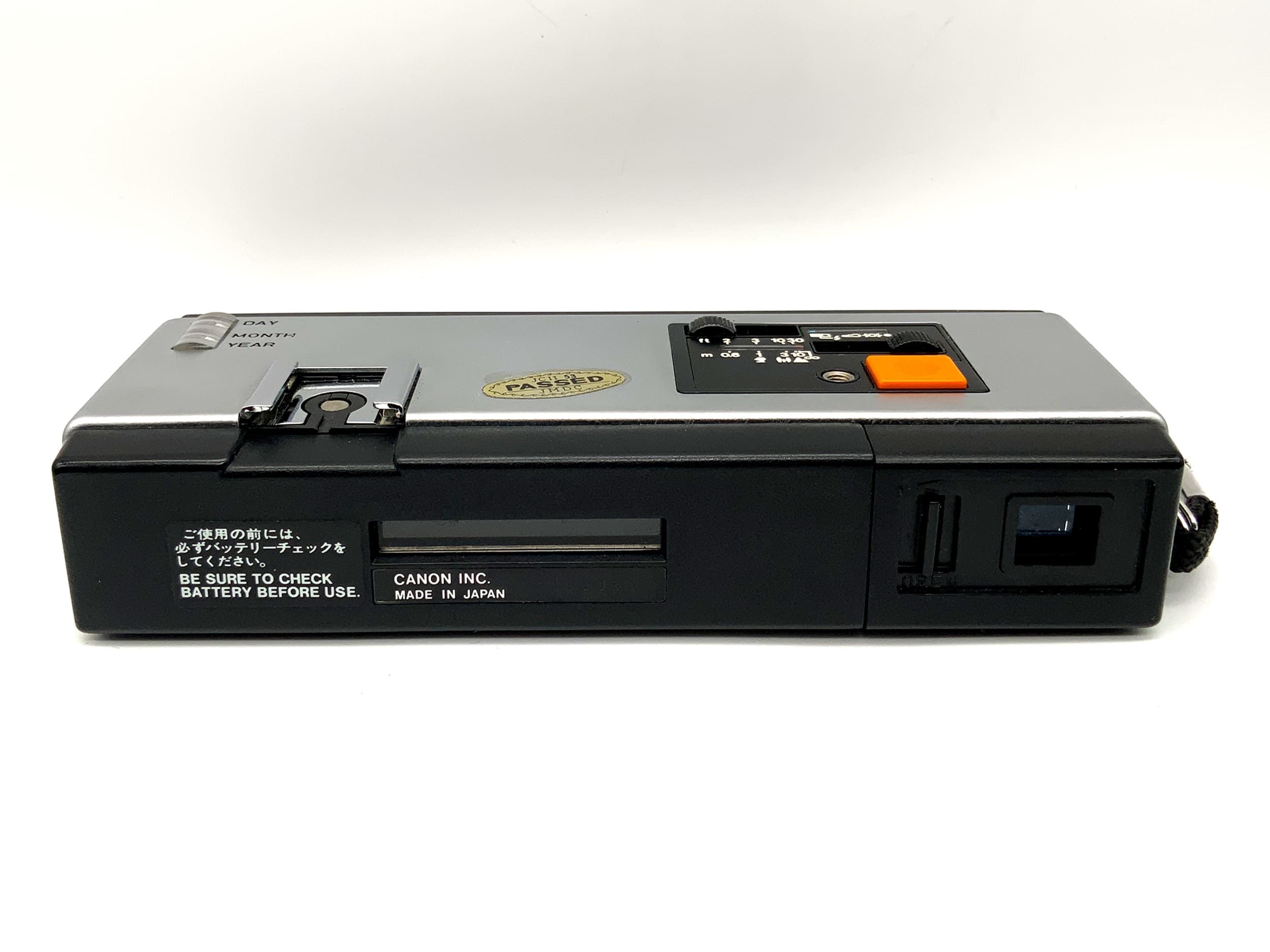 Appareil photo analogique miniature Canon 110ED avec viseur et objectif 26 mm f/2.0