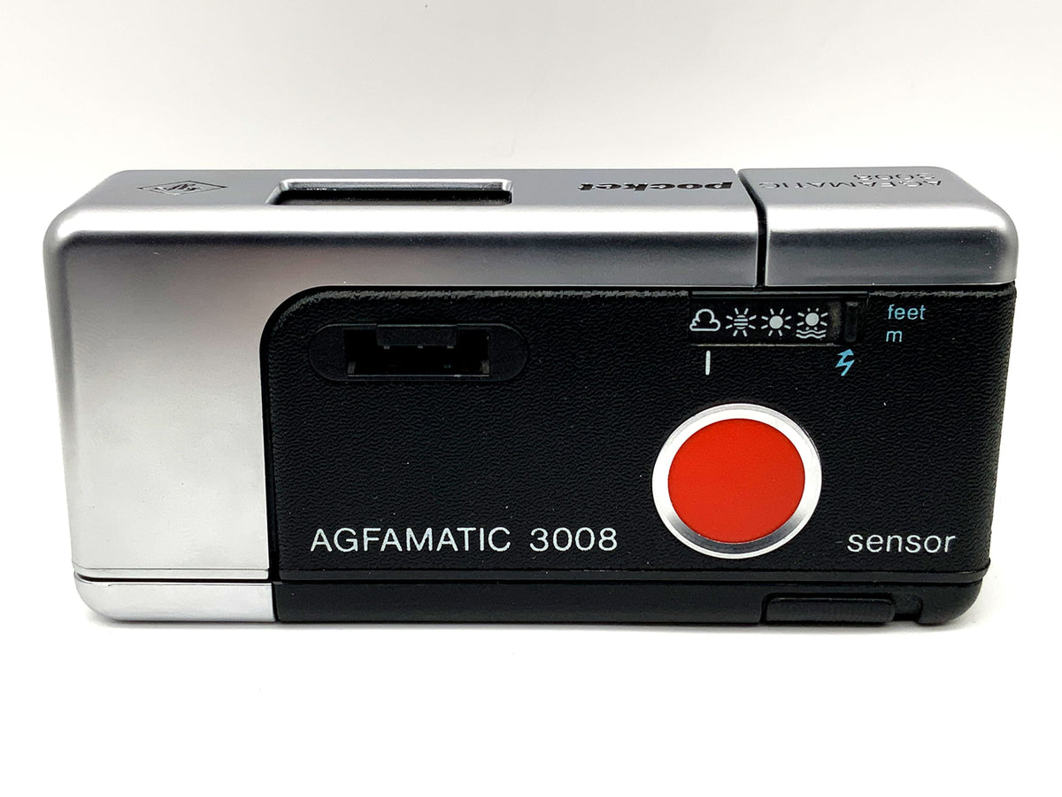 Appareil photo à viseur Agfa Agfamatic 3008 avec appareil photo analogique miniature Color Apotar
