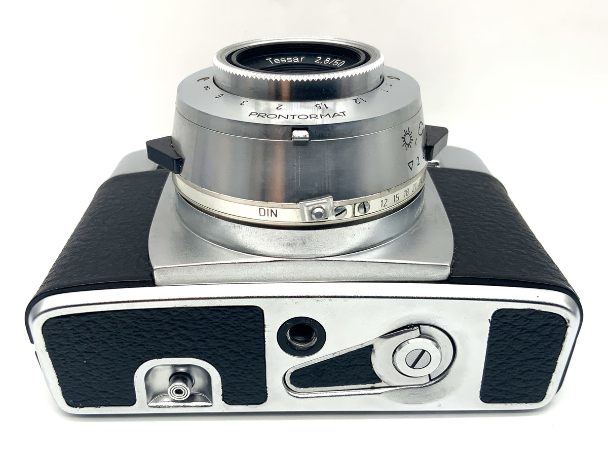 Zeiss Ikon Symbolica viewfinder camera with Carl Zeiss Tessar 2.8 50mm analog camera