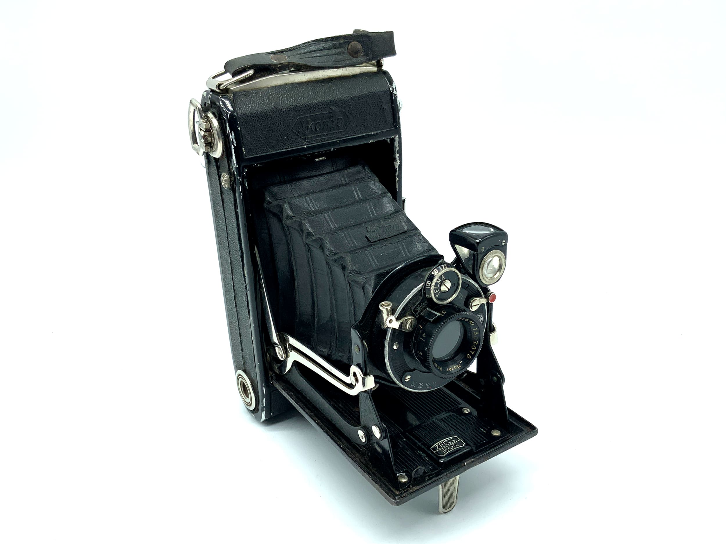 Zeiss Ikon Ikonta 520/2 folding camera with Novar Anastigmat 10.5cm 1:6.3