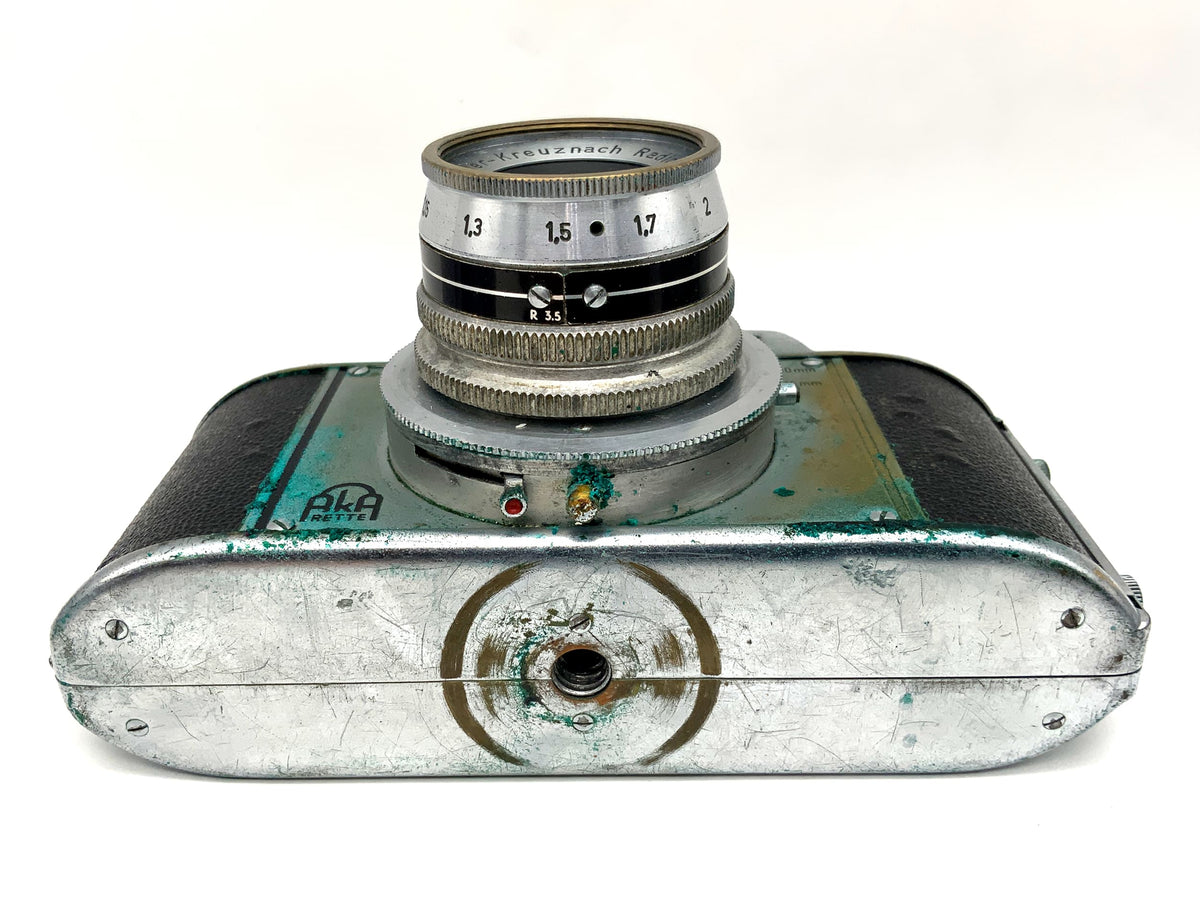 AKA Rette viewfinder camera with Schneider Kreuznach Radionar 50mm 1:3.5 analog camera