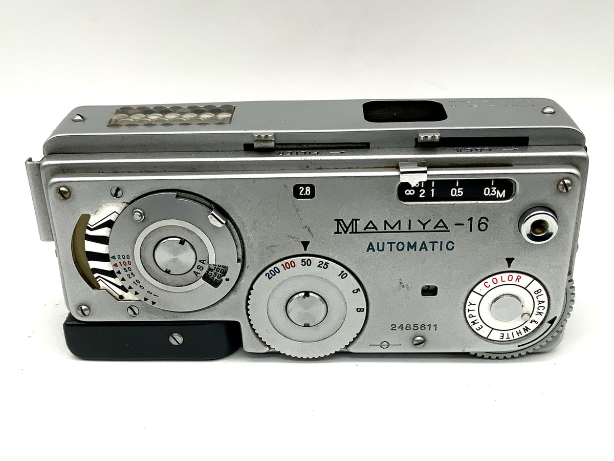 Appareil photo miniature automatique Mamiya 16 avec objectif Mamiya Sekor 25 mm 1:2.8