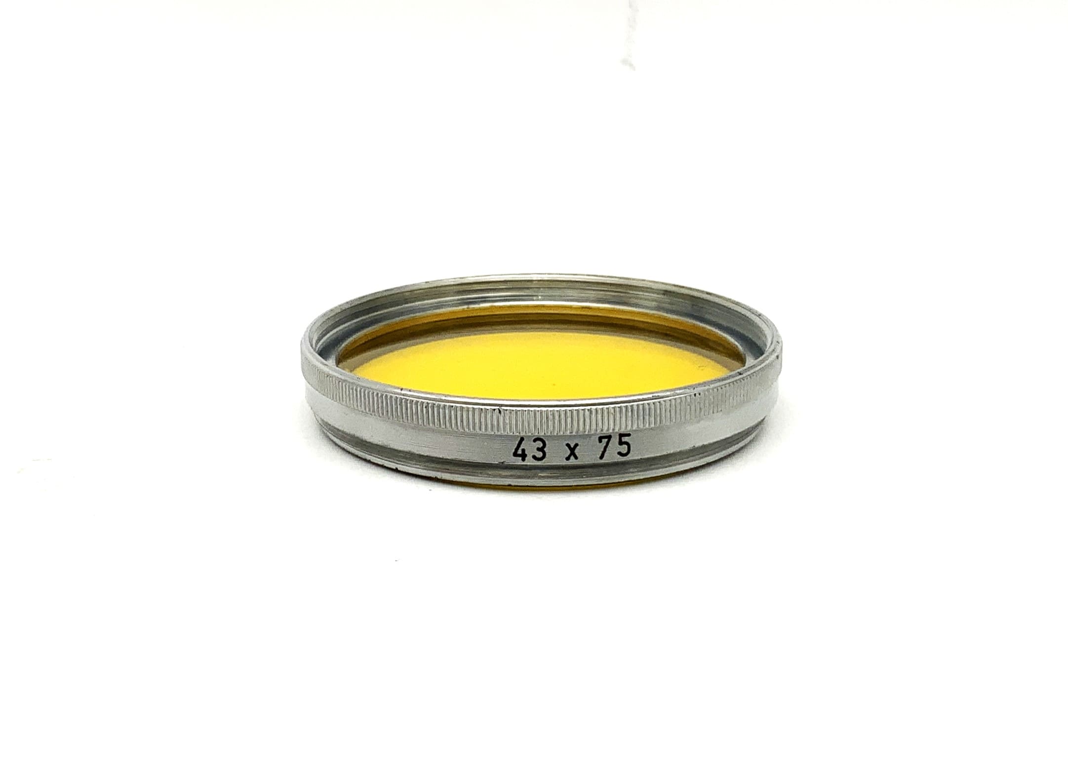 Yellow color filter, 43x75 mm, circular filter thread