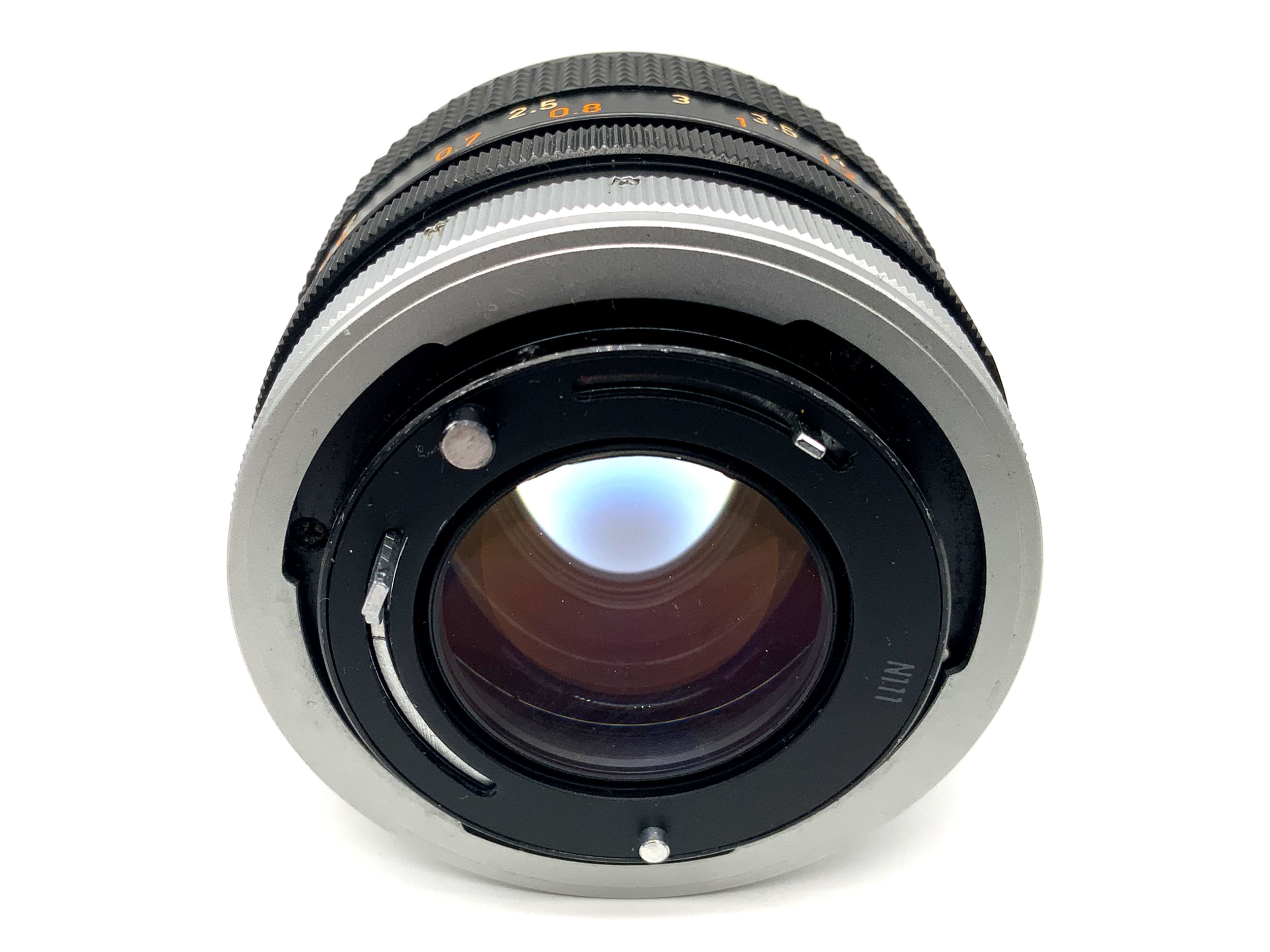 Objectif Canon 50 mm f/1.4 à focale fixe avec effet bokeh (Canon FD)