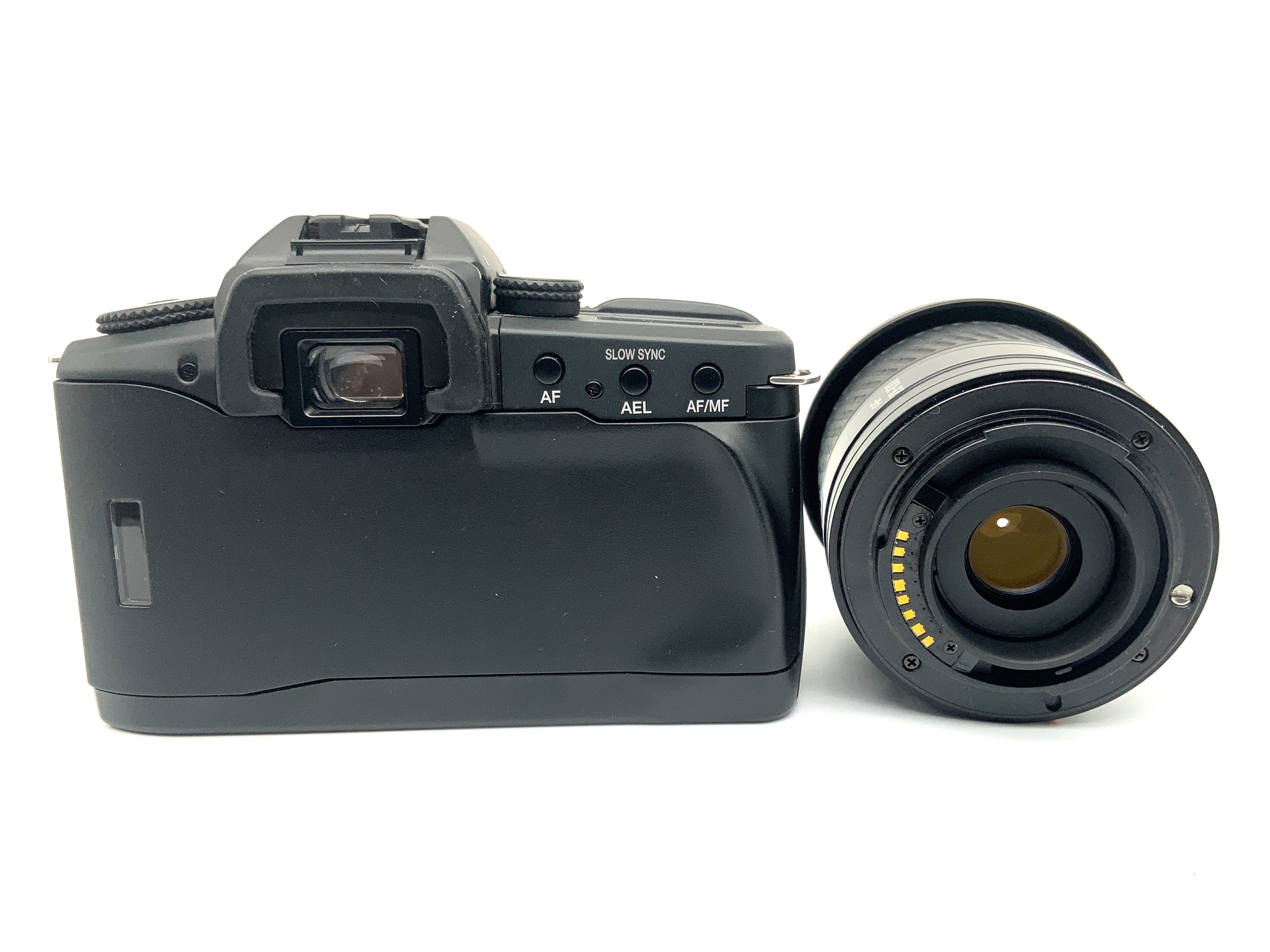 Minolta Dynax 60 SLR in OVP 35mm SLR Body (AF Zoom 28-100mm 1:3.5(22)-5.6D)