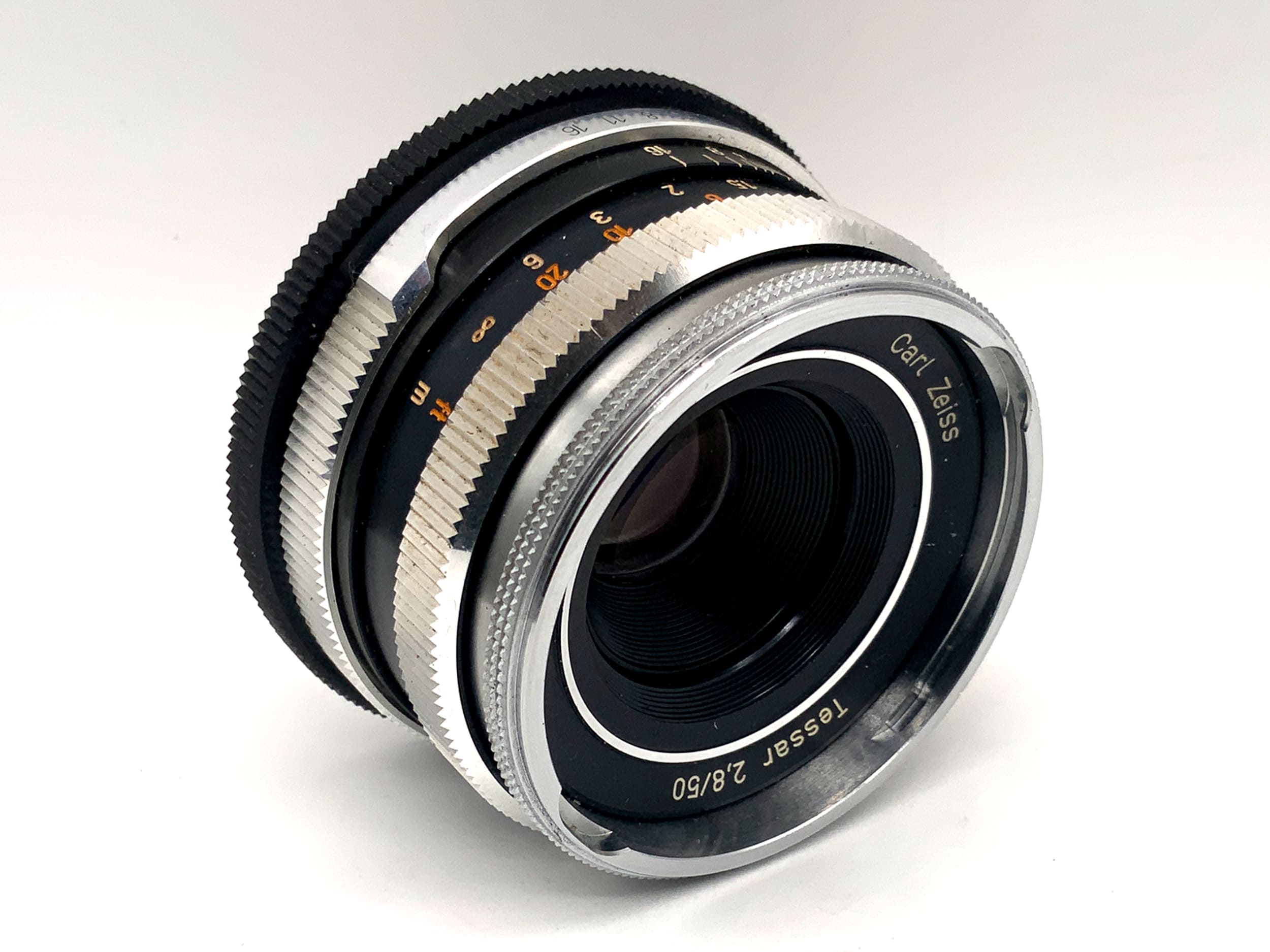 Carl Zeiss 50mm 1:2.8 Tessar prime lens (Icarex BM)