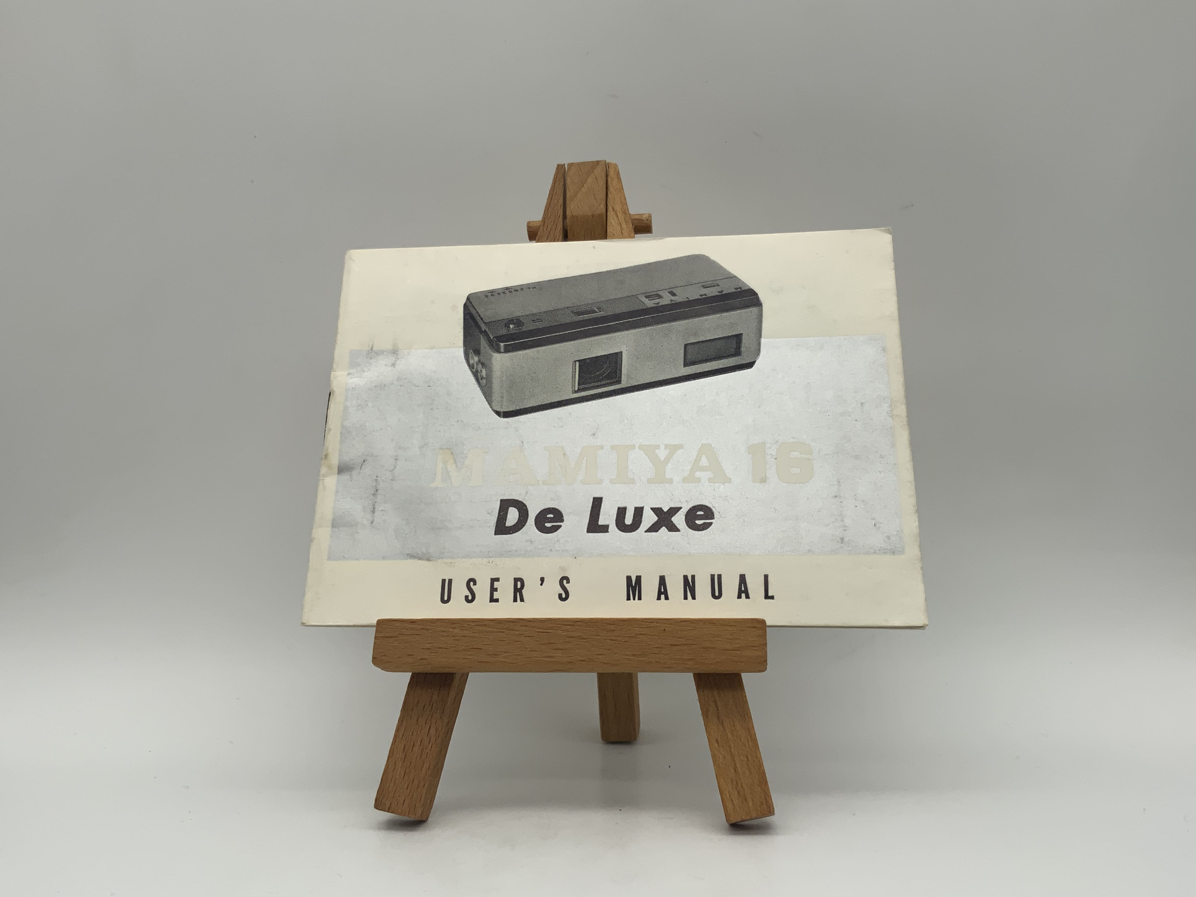 Mamiya 16 Deluxe User Manual (English)