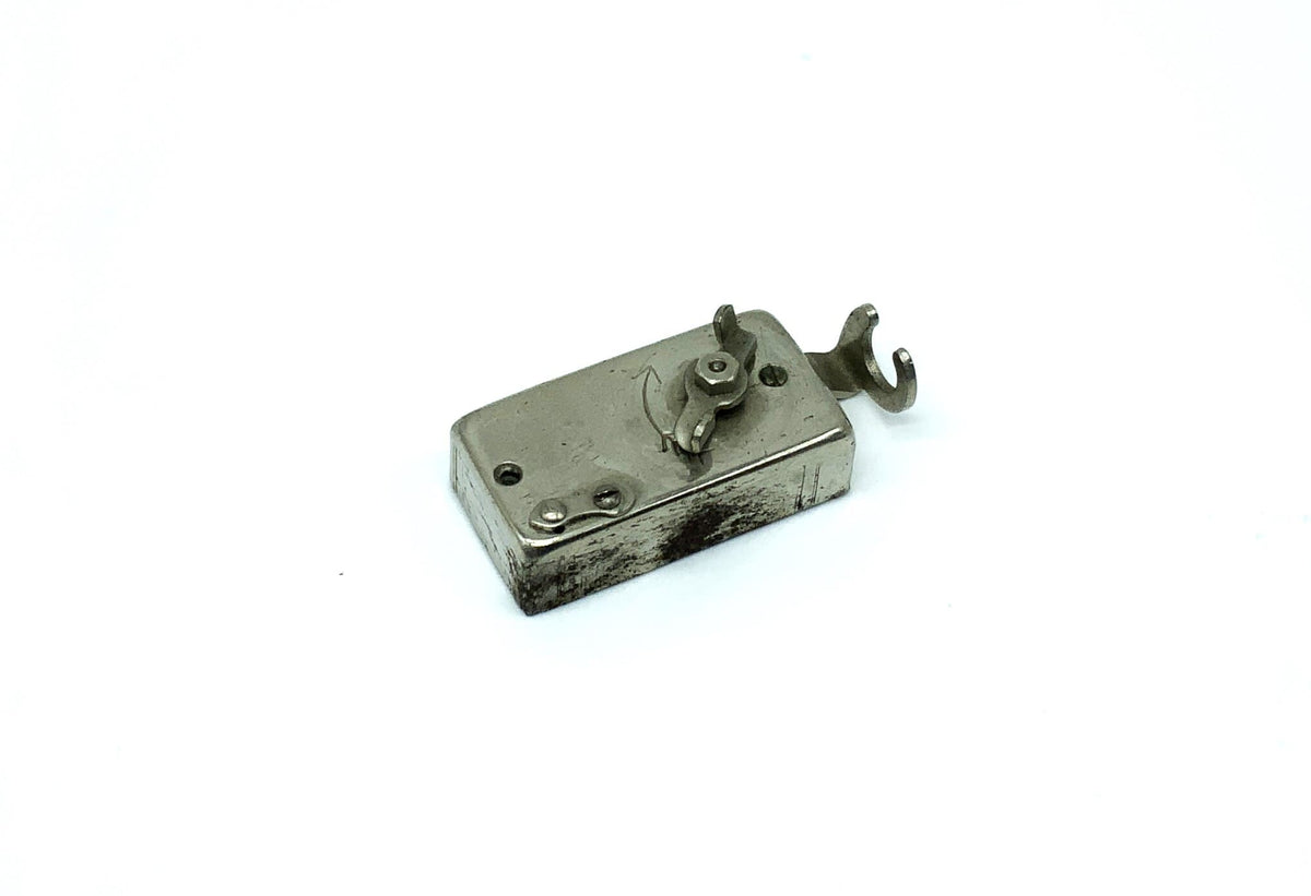 Mechanical self-timer, time release, timer