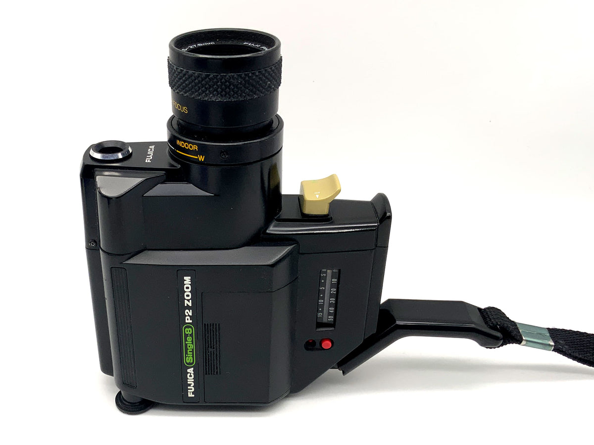 Appareil photo argentique Fujica P2 Zoom avec objectif Fujinon-Z 1:1.6 f=10,5-27,5 mm, film 8 mm simple.