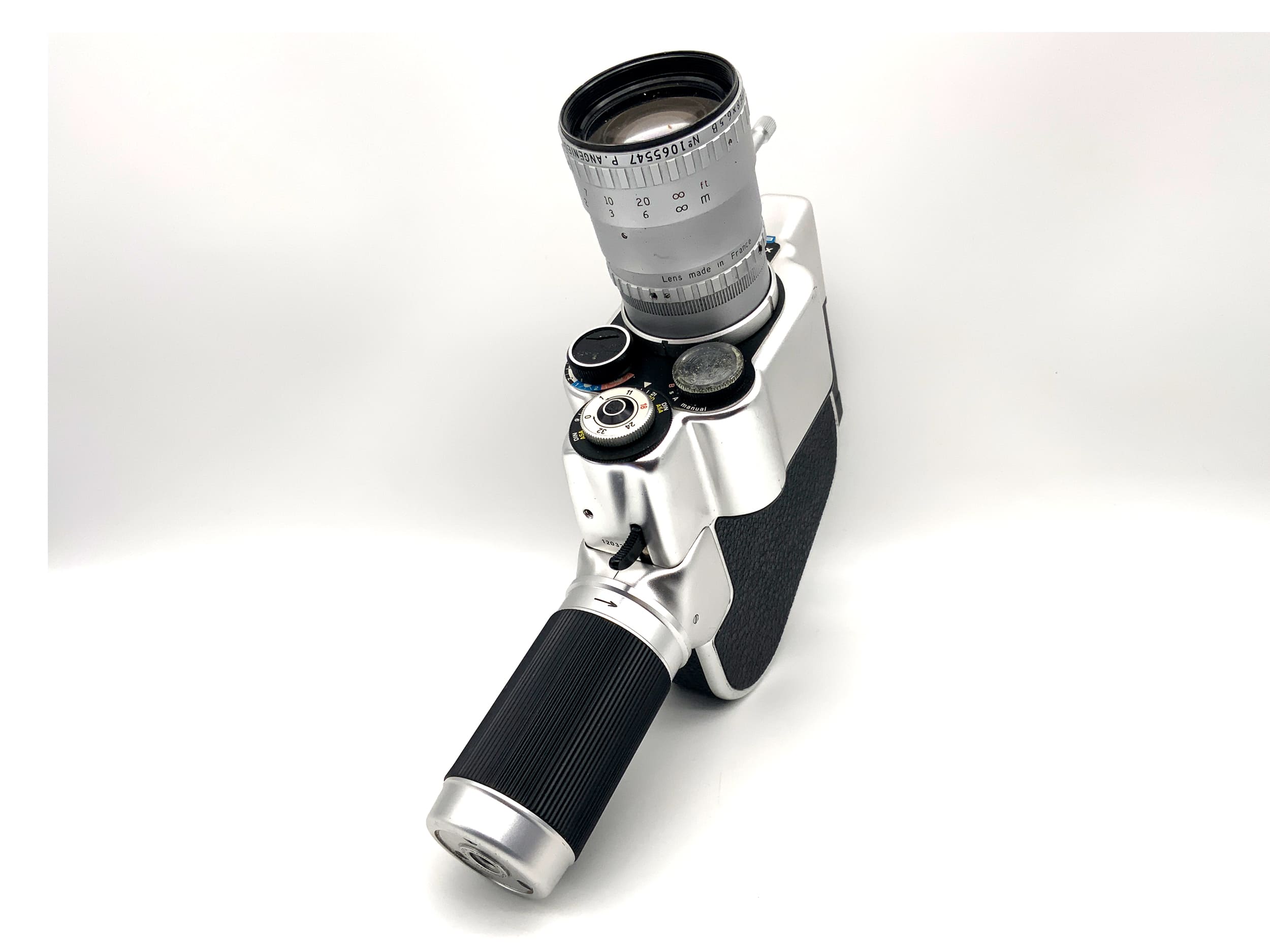 Caméra argentique Carena Zoomex S avec objectif zoom Angenieux 8x6,5B F:6,5-52mm double 8mm