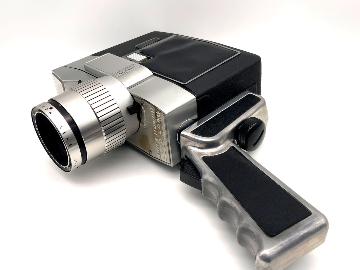 Bell &amp; Howell Optronic Eye Film Camera Varamat f/1.8 Auto Load + Grip Dual 8mm