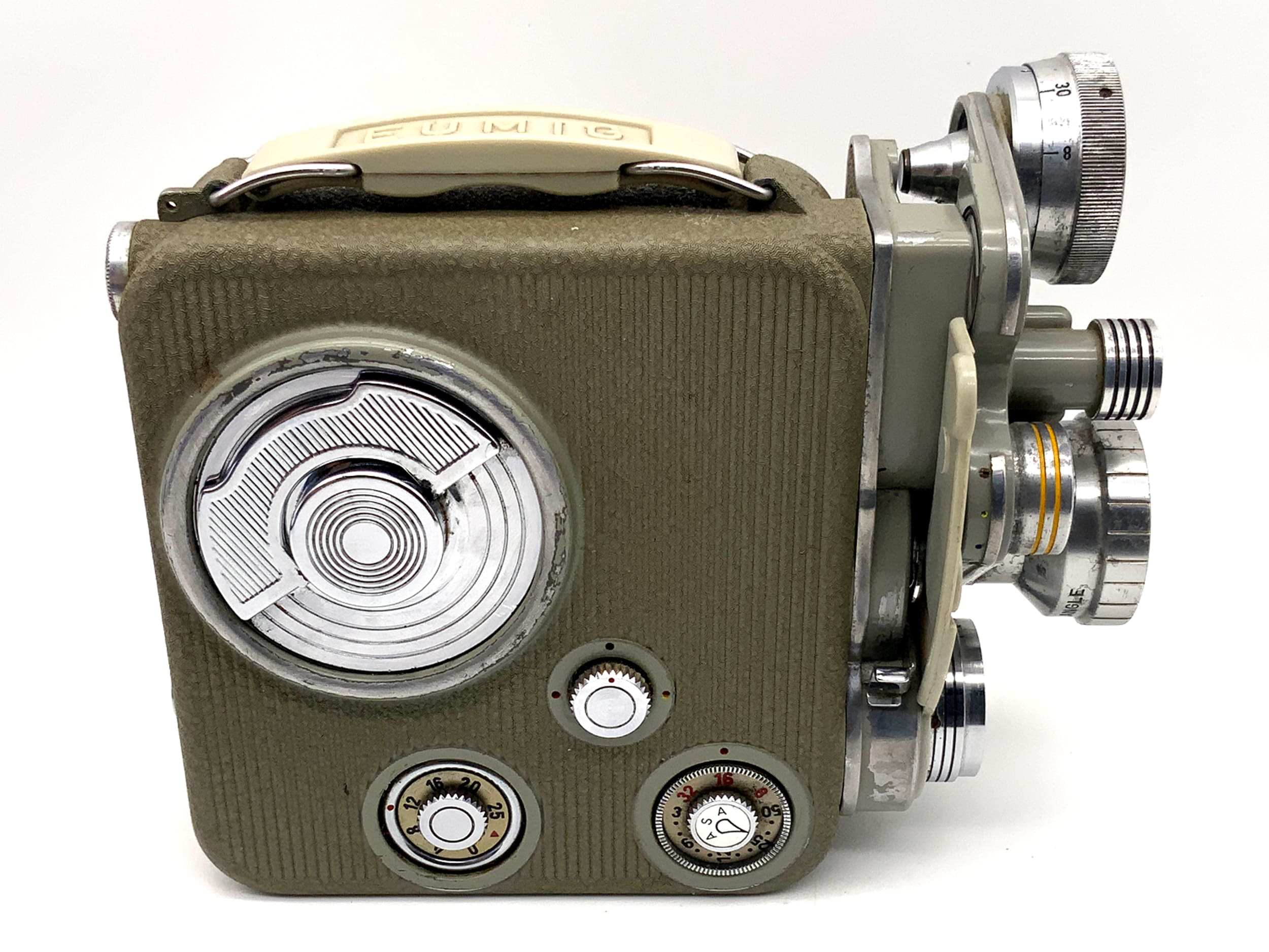 Caméra argentique Eumig C3 avec tête revolver Eumakro 2x, double pellicule 8 mm