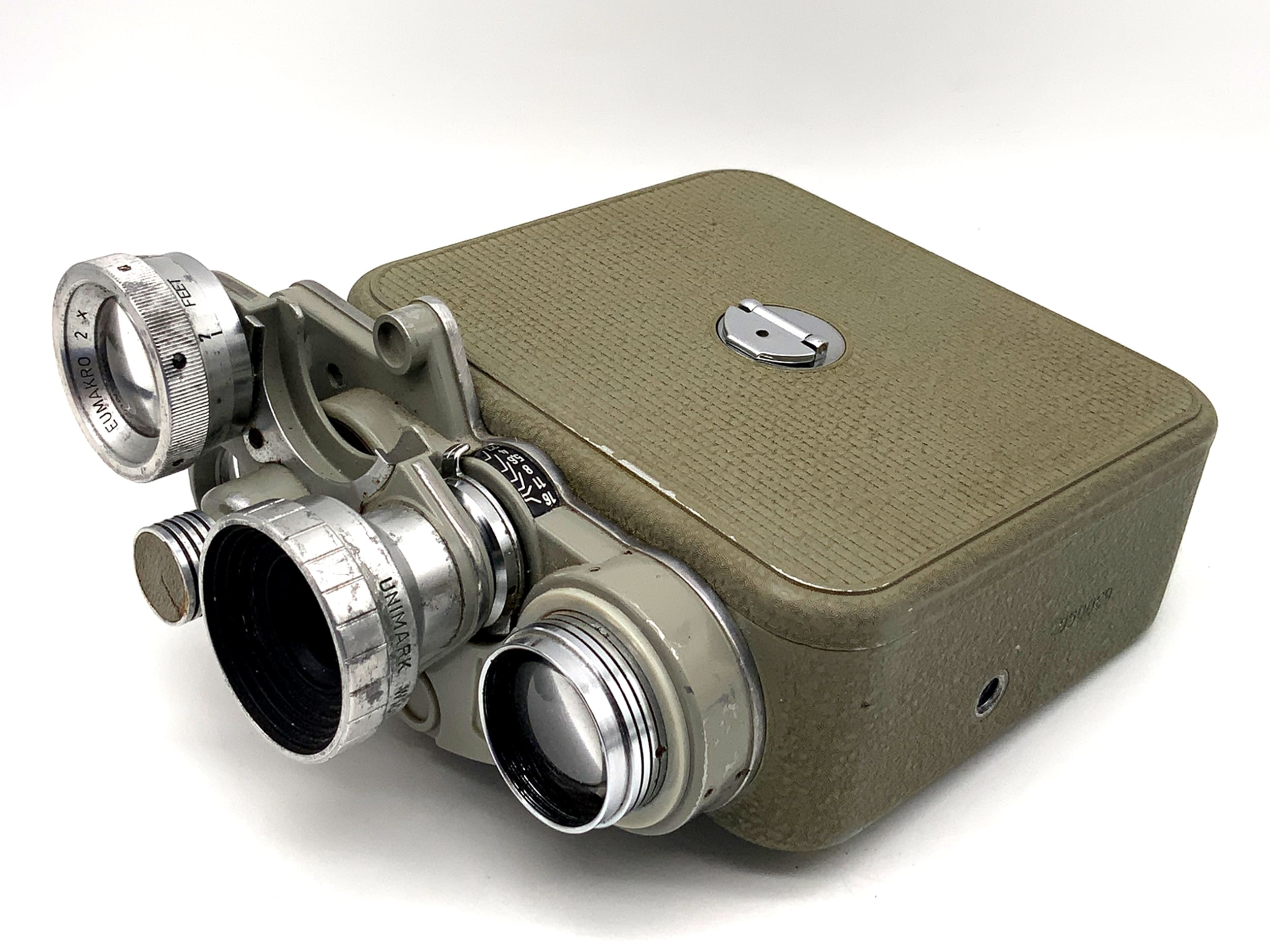 Caméra argentique Eumig C3 avec tête revolver Eumakro 2x, double pellicule 8 mm
