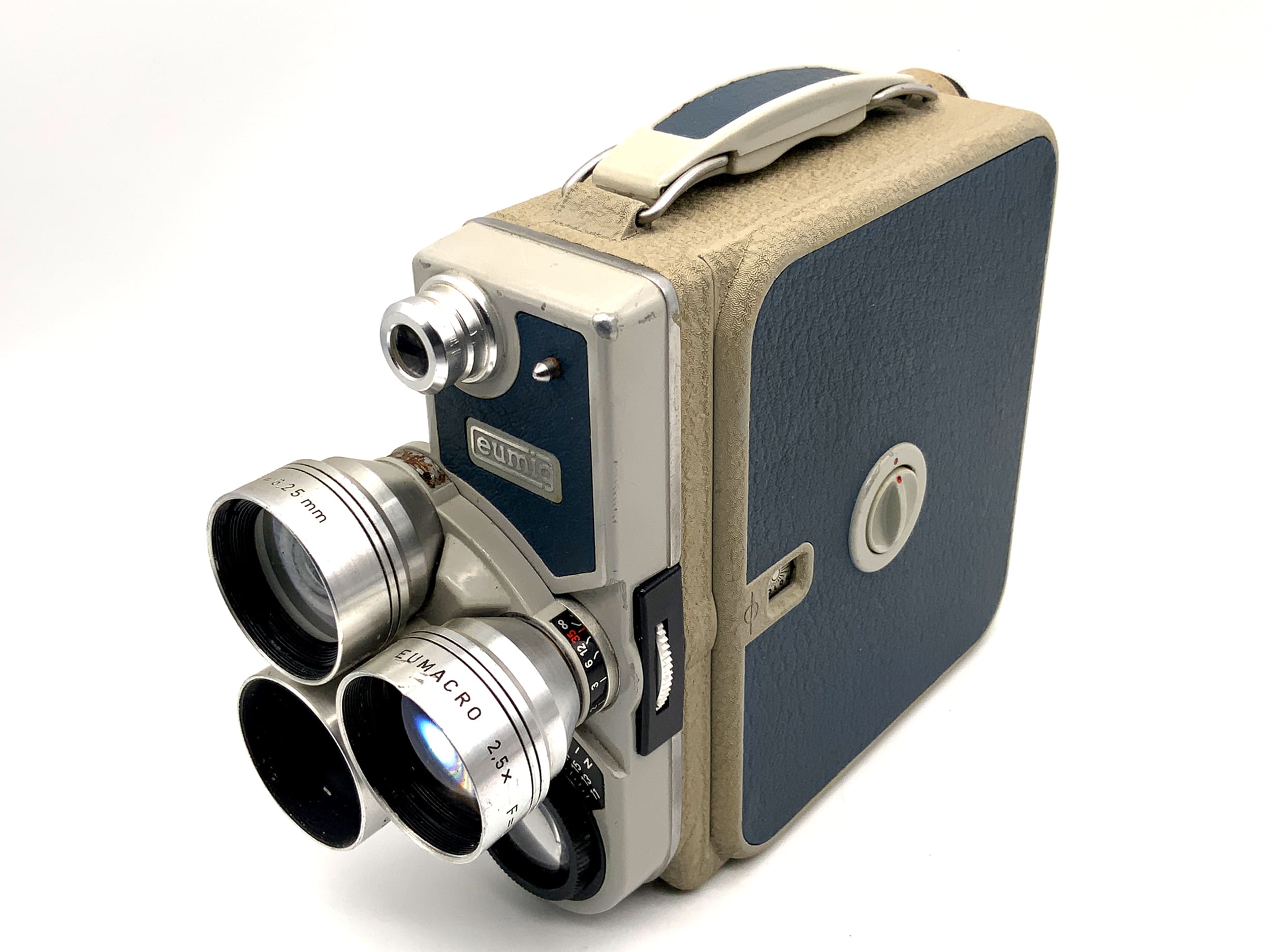 Appareil photo argentique Eumig C3 M avec pellicule Eumicron 6,25 mm + 2 doubles pellicules 8 mm