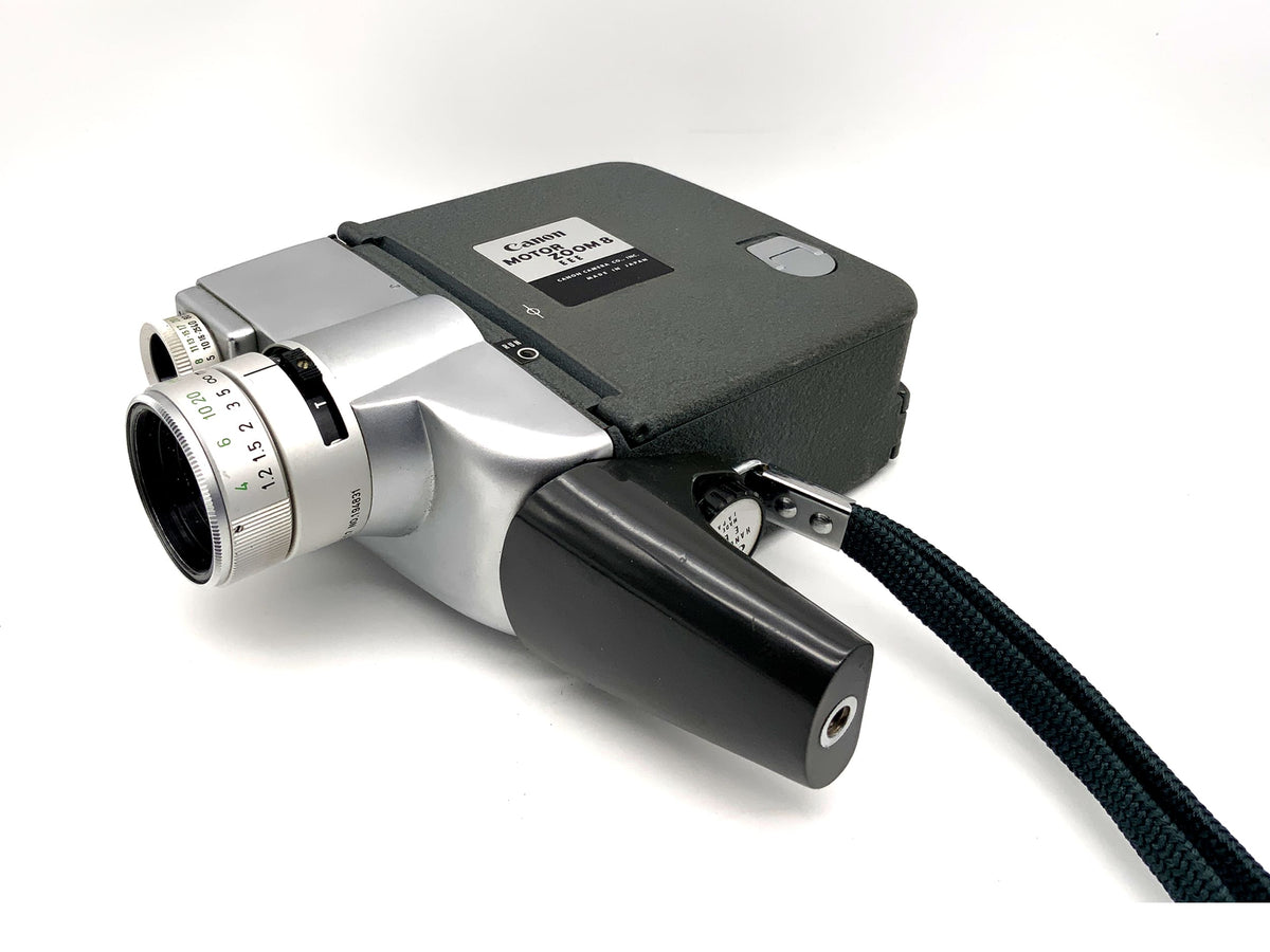 Canon Motor Zoom 8 EEE movie camera with zoom lens C-8 10-40mm 1:1.7 Double 8mm