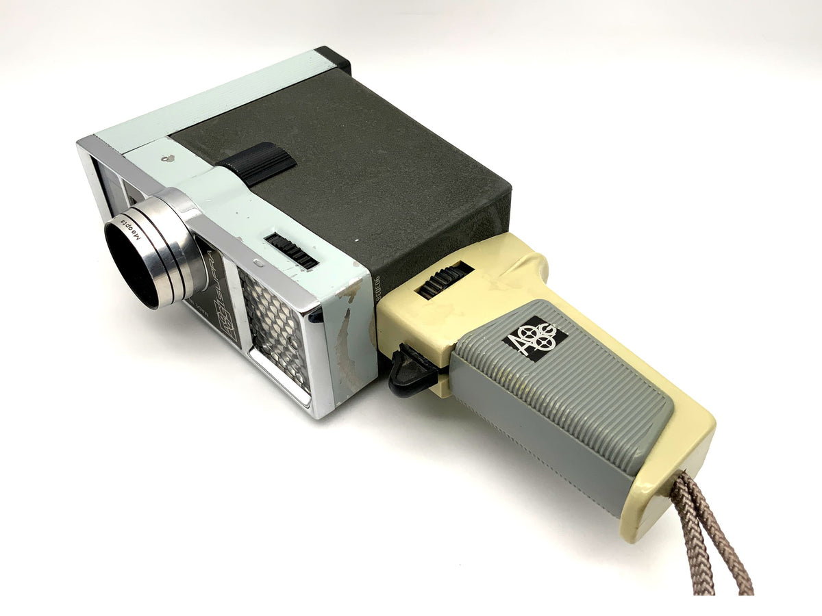 Appareil photo argentique Meopta A8G1 Supra avec objectif Mirar 2.8/12.5 16 mm et poignée pour film à faible épaisseur