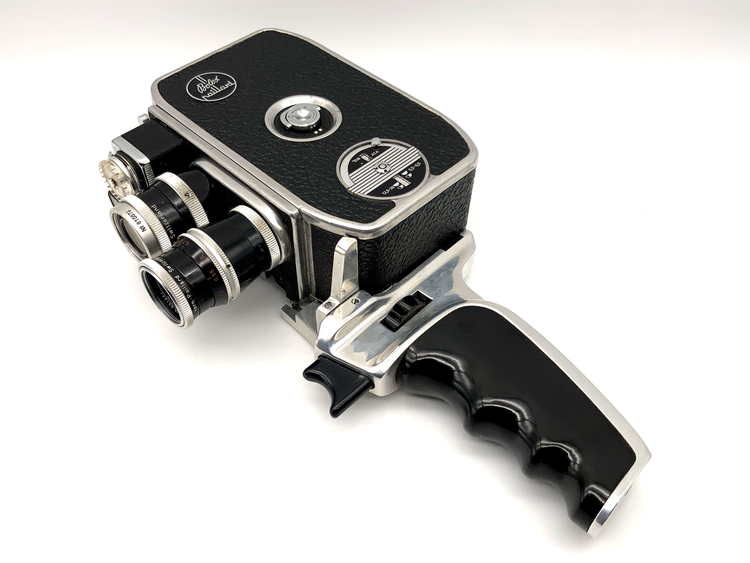 Caméra Bolex Paillard B 8L avec objectif Yvar 1:2.8 f=36 mm et poignée, double 8 mm