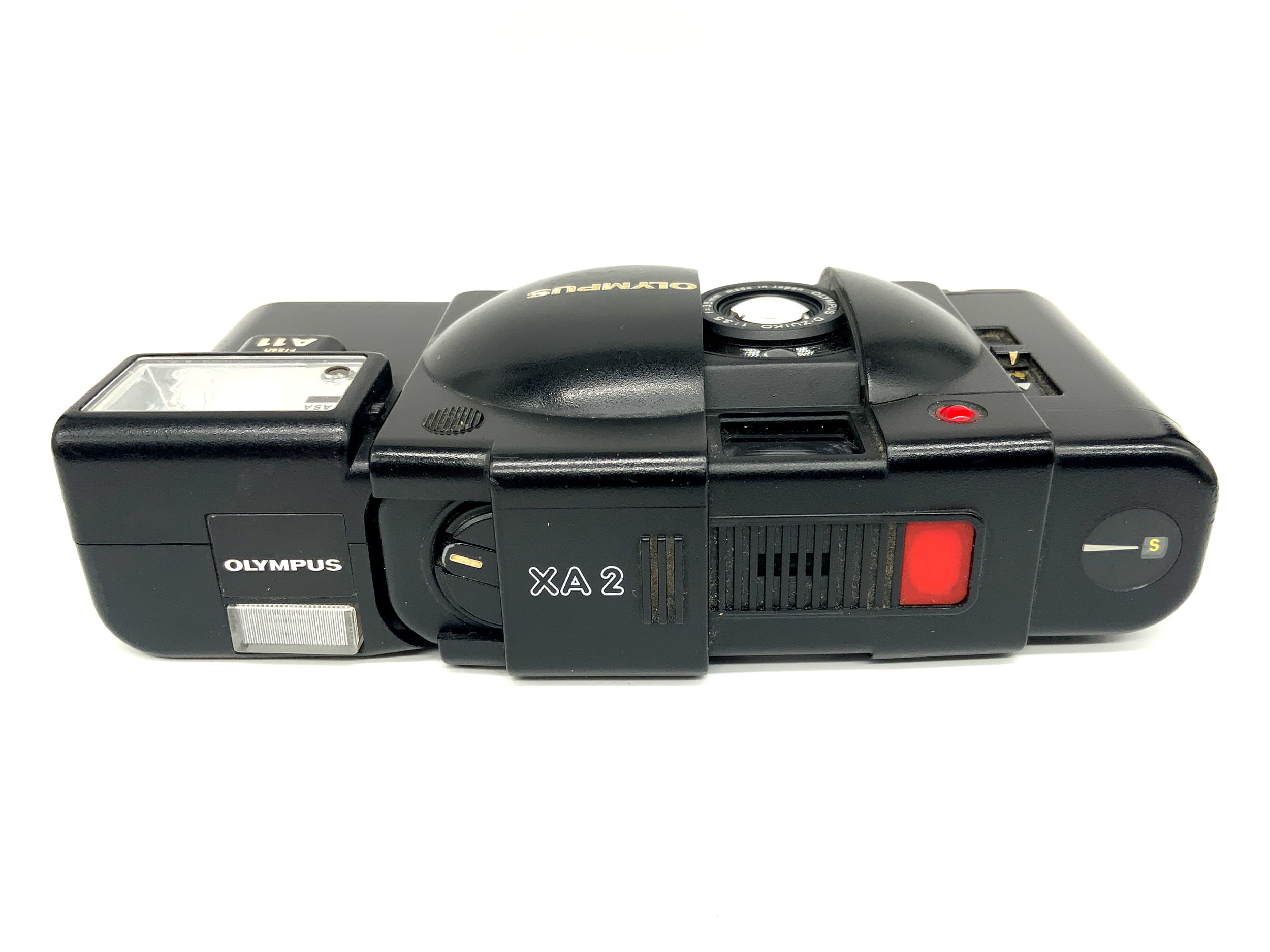 Olympus XA2 mit Blitz A11 Point&Shoot mit D.Zuiko 35mm 1:3.5 Analogkamera