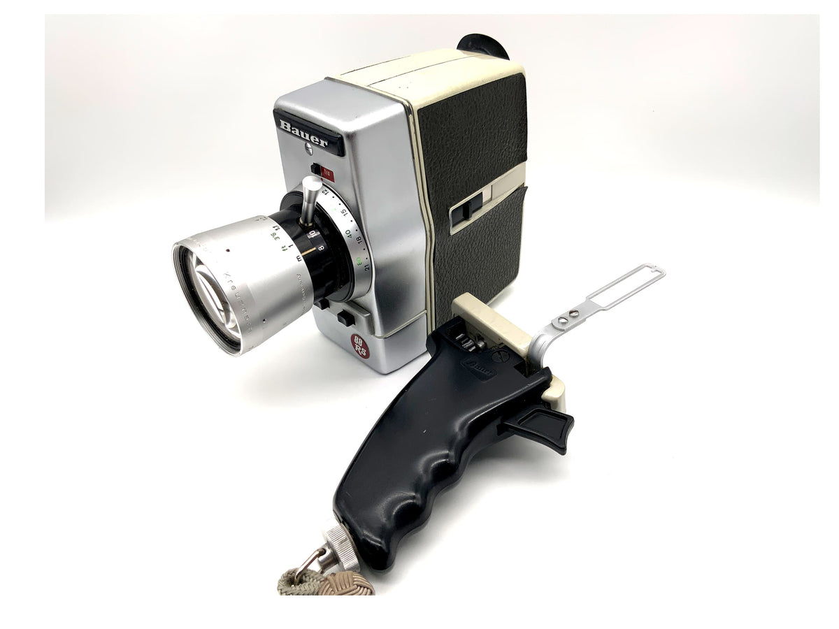 Caméra argentique Bauer 88RS avec objectif Variogon 1:1.8/8-48 et poignée pour film double 8 mm
