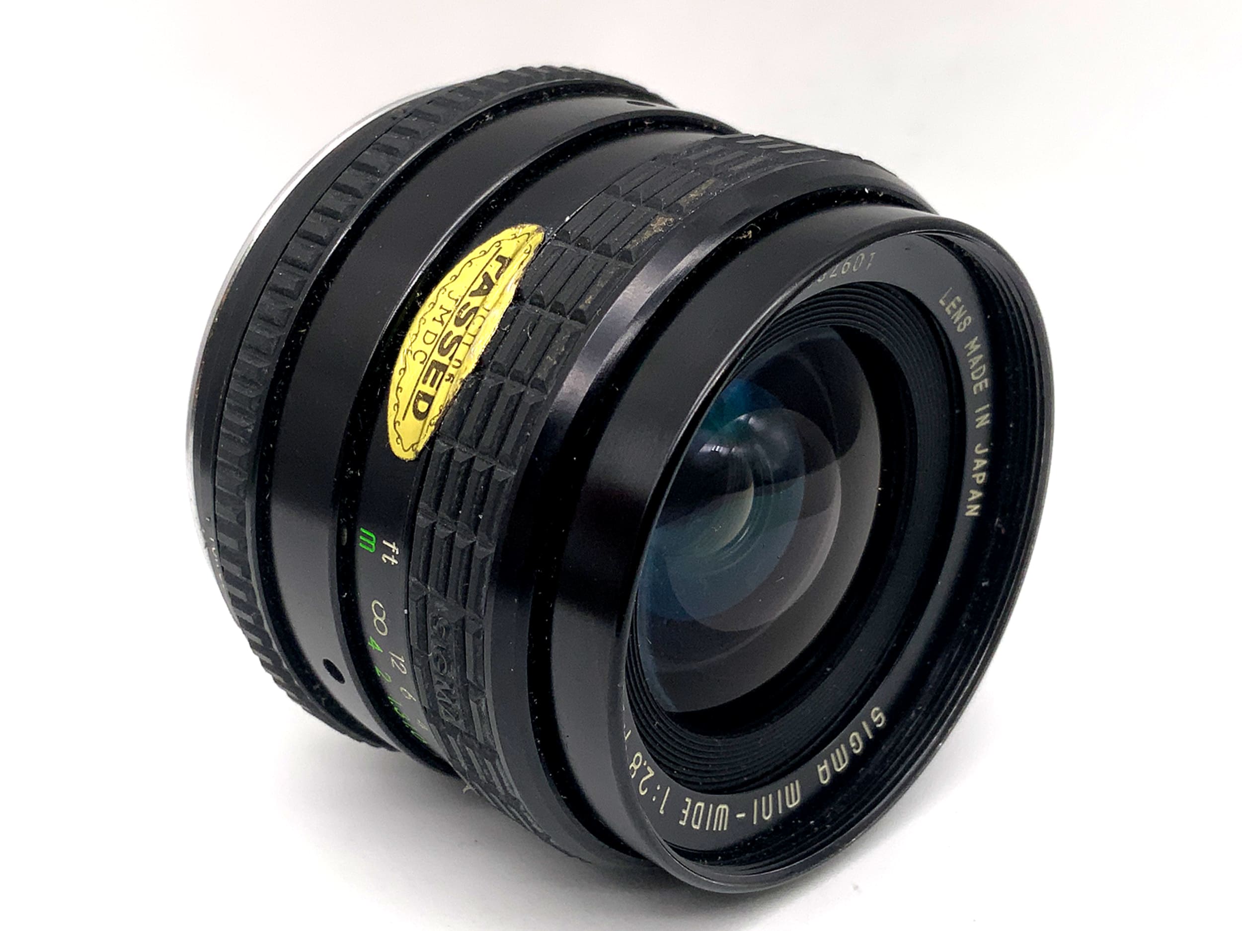 Objectif macro Sigma 28 mm 1:2.8 Mini-grand angle MC (Yashica / Contax)