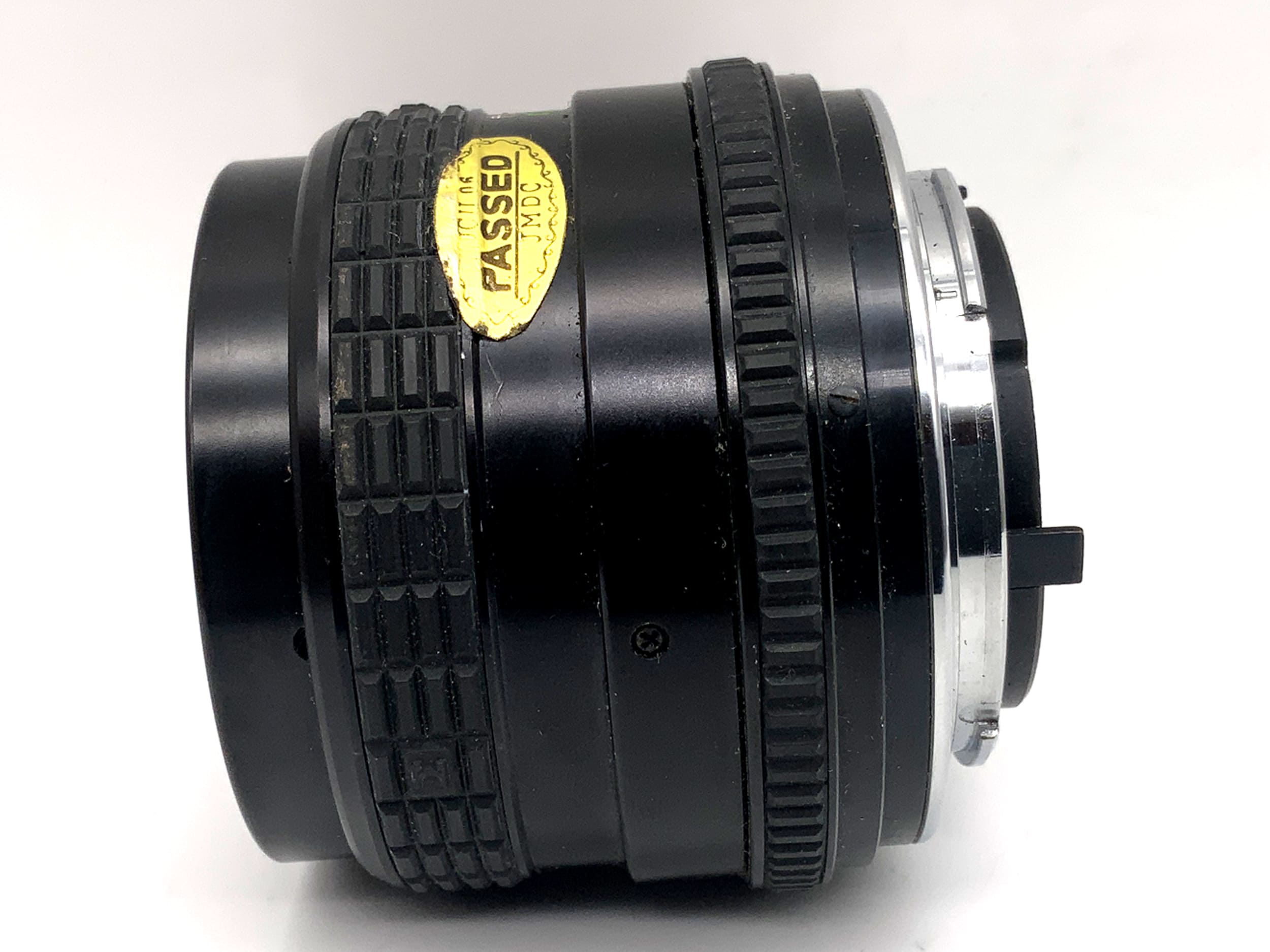 Sigma 28mm 1:2.8 Mini-Wide MC Macro prime lens (Yashica / Contax)